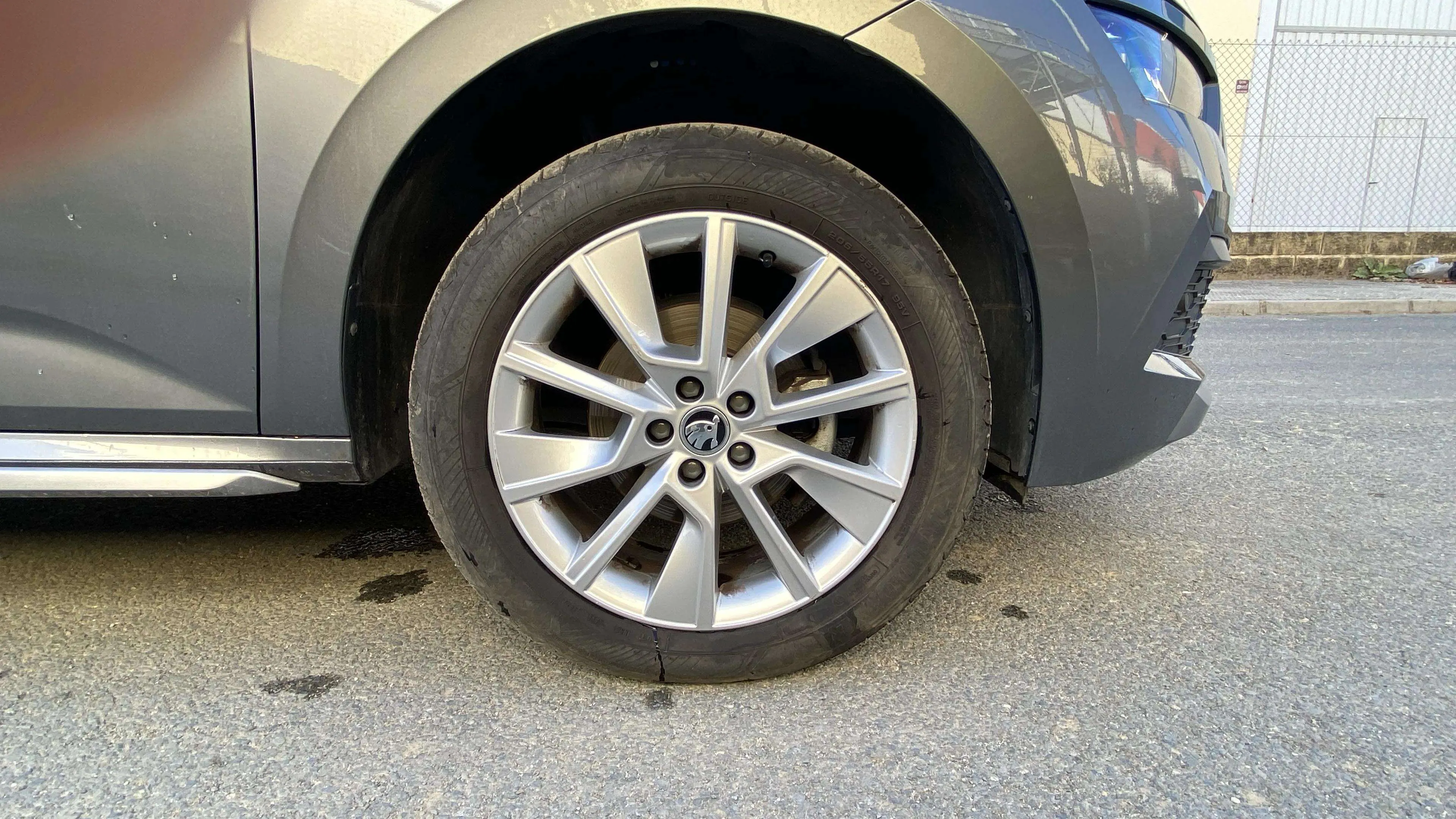 Škoda Kamiq 1.0 TSI Style - foto 29