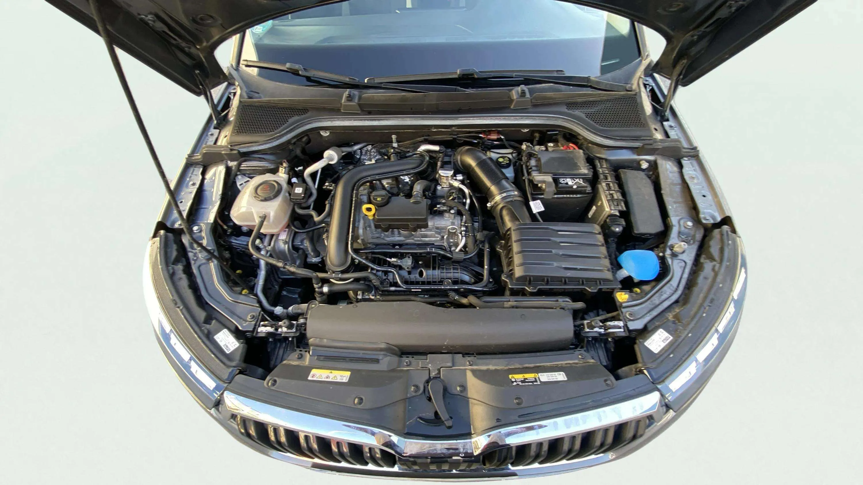 Škoda Kamiq 1.0 TSI Style - foto 34