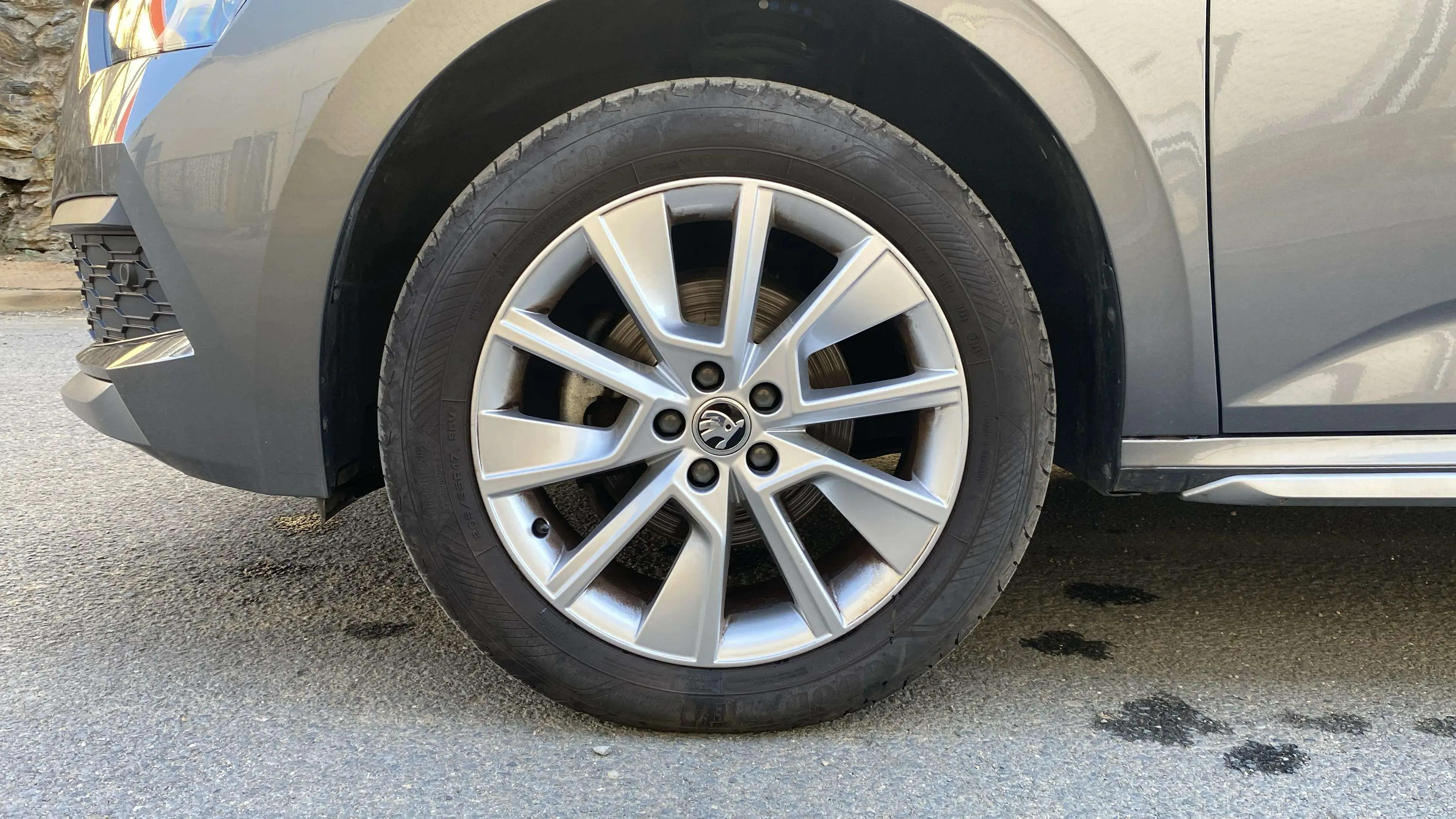 Škoda Kamiq 1.0 TSI Style - foto 32