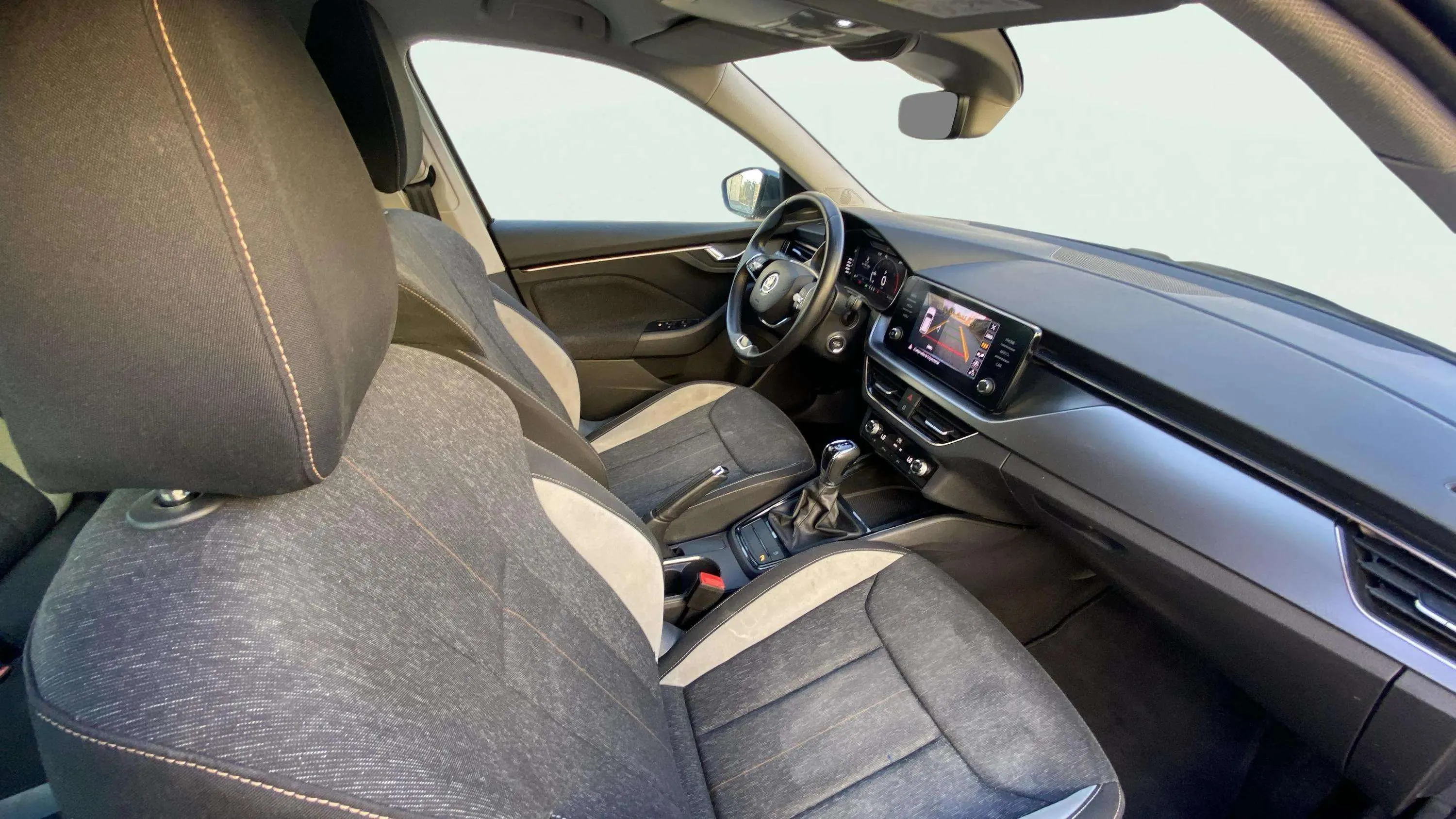 Škoda Kamiq 1.0 TSI Style - foto 17