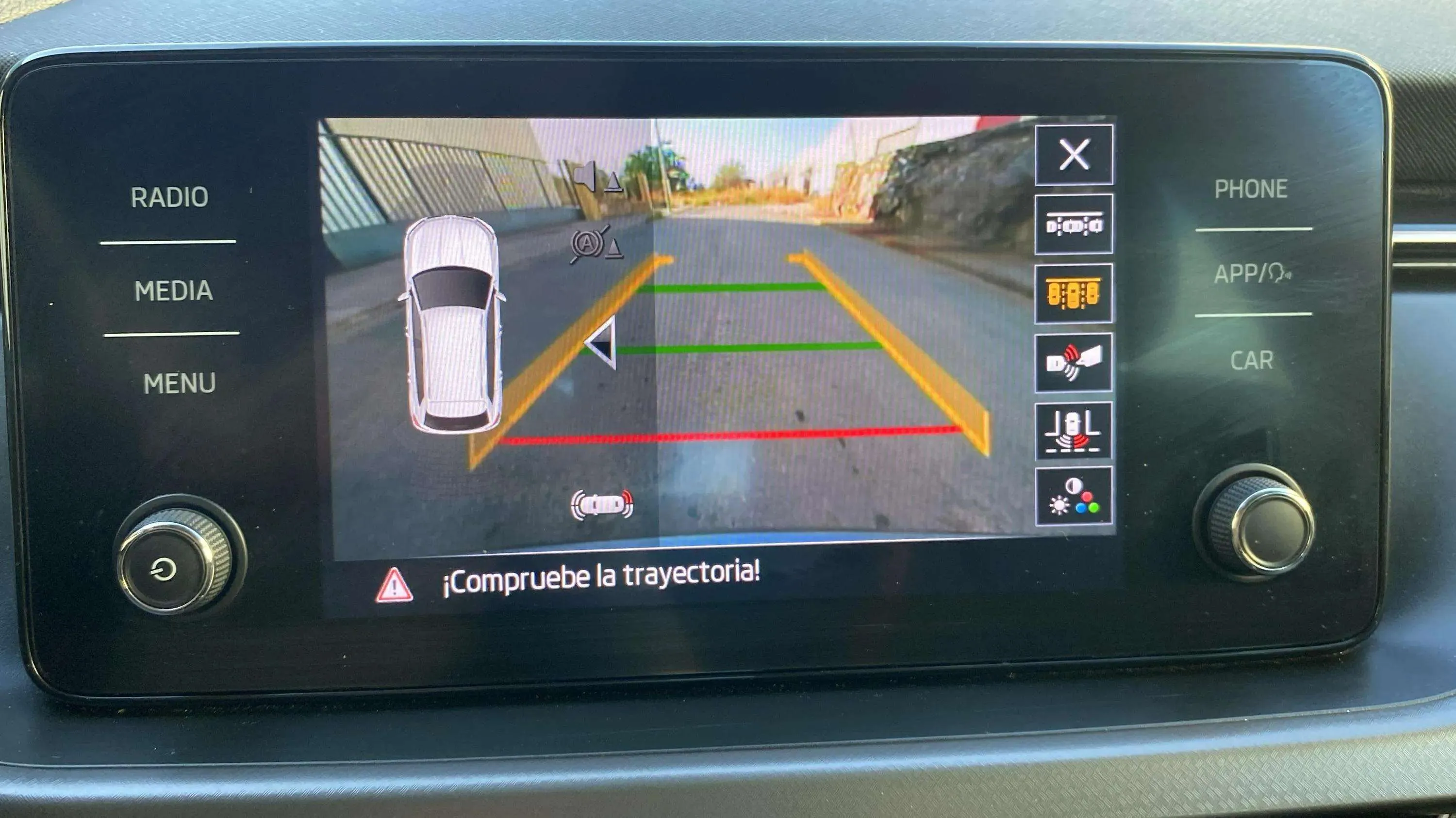 Škoda Kamiq 1.0 TSI Style - foto 10