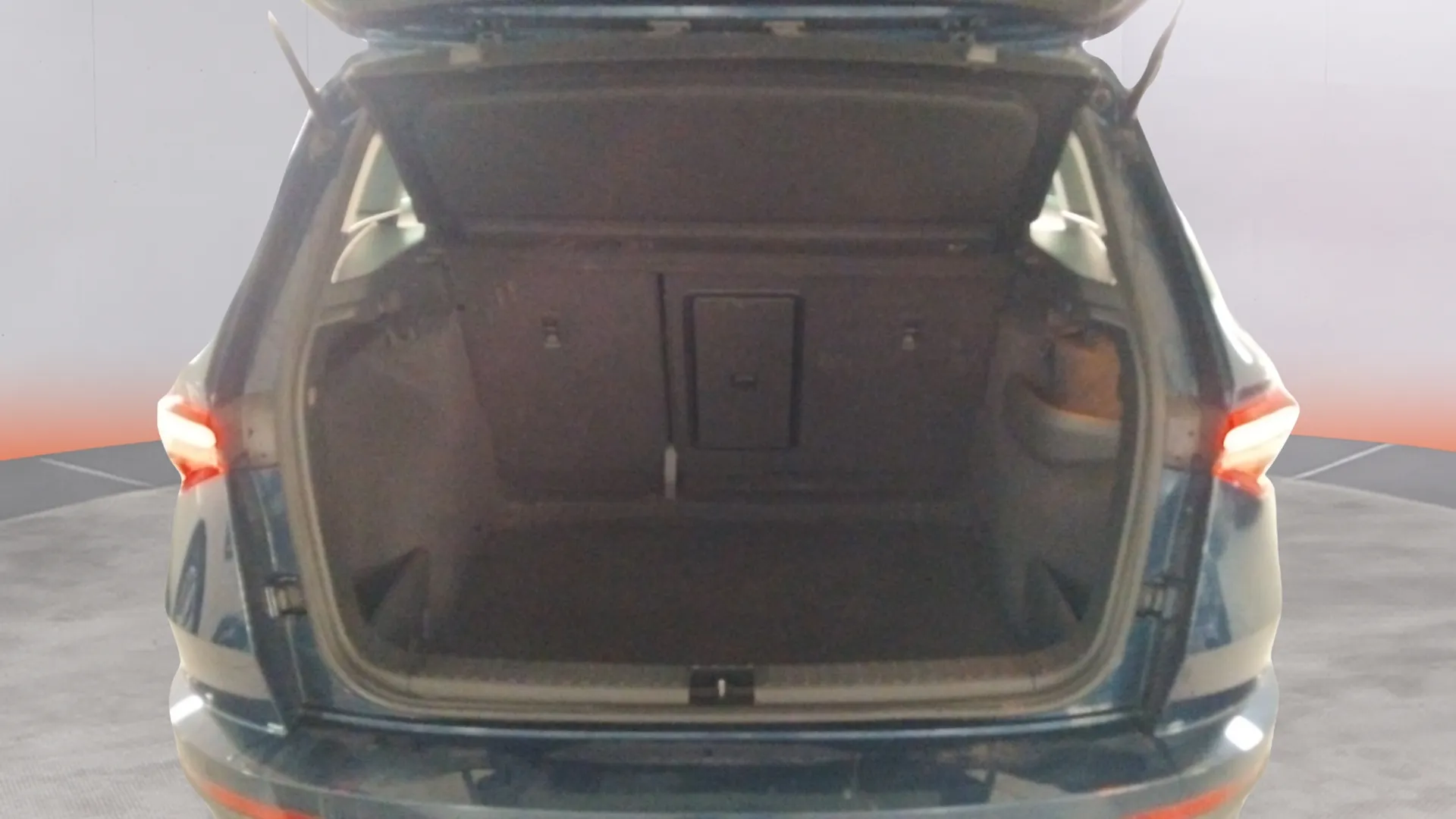 Škoda Karoq 2.0 TDI Ambition - foto 26