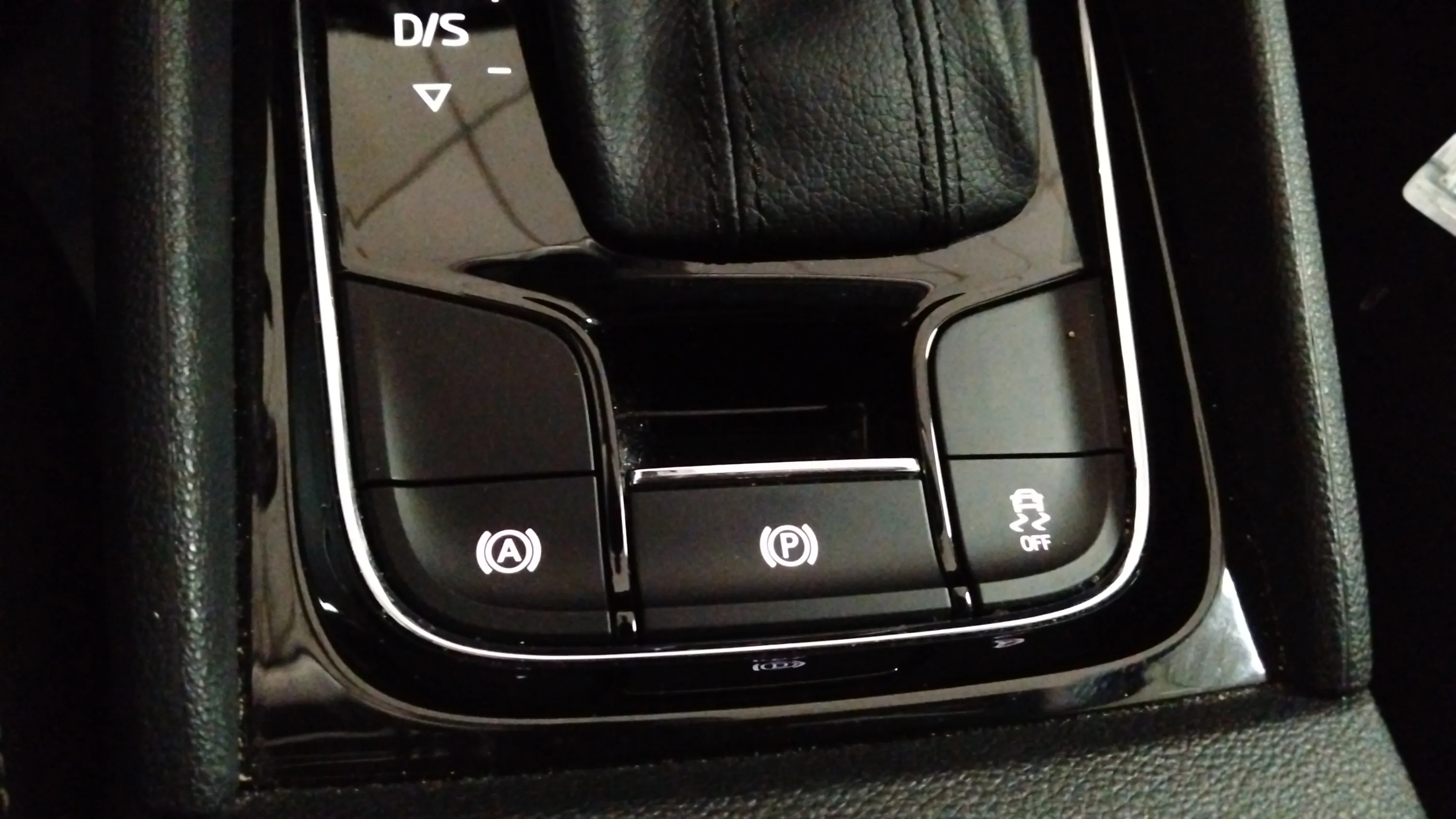 Škoda Karoq 2.0 TDI Ambition - foto 22