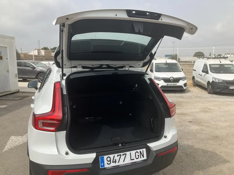 Volvo XC40 1.5 T3 - foto 23
