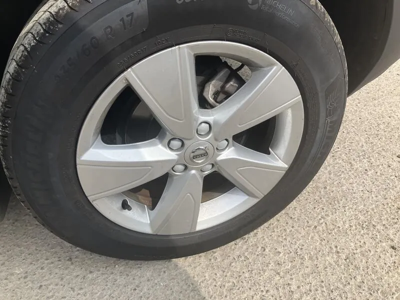 Volvo XC40 1.5 T3 - foto 37