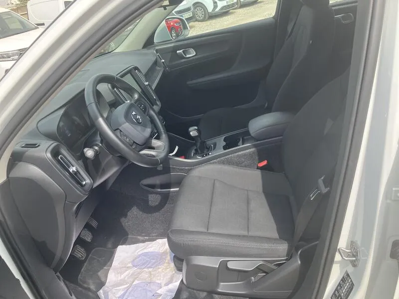 Volvo XC40 1.5 T3 - foto 29