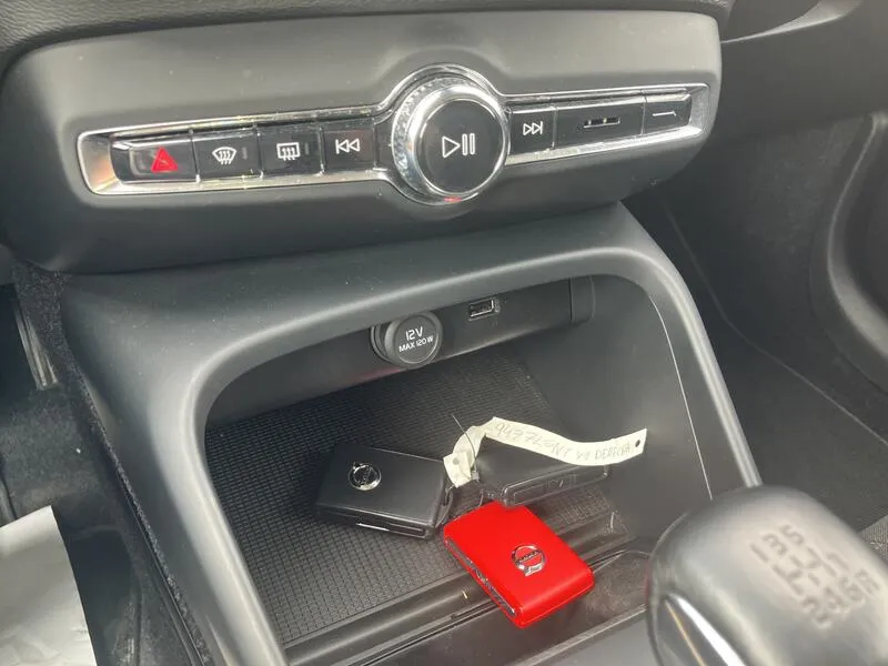 Volvo XC40 1.5 T3 - foto 21