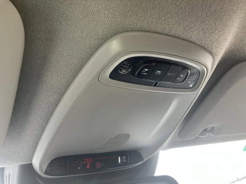 Volvo XC40 1.5 T3 - foto 31
