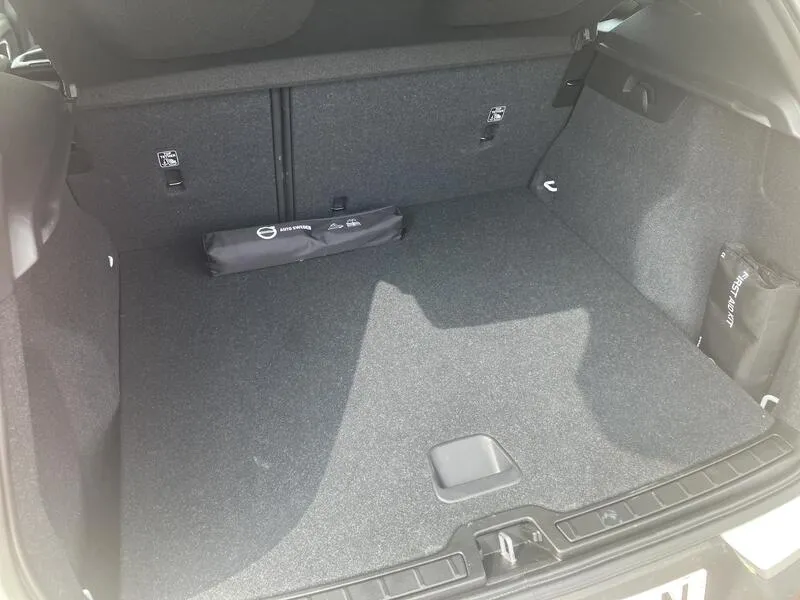 Volvo XC40 1.5 T3 - foto 24