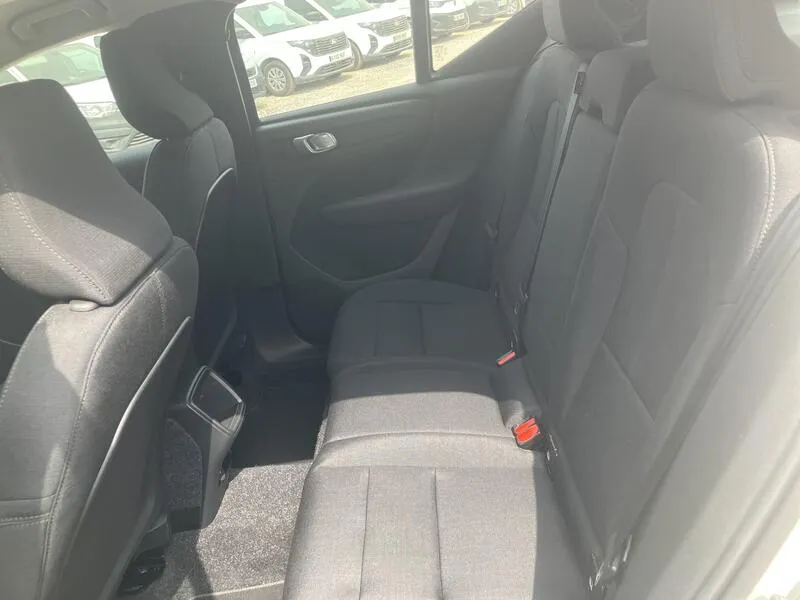 Volvo XC40 1.5 T3 - foto 26