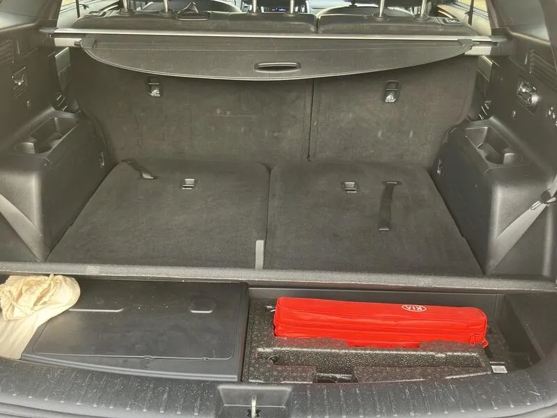 Kia Sorento 1.6 T-GDi Emotion - foto 24