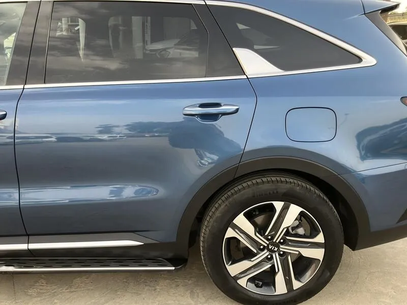 Kia Sorento 1.6 T-GDi Emotion - foto 26