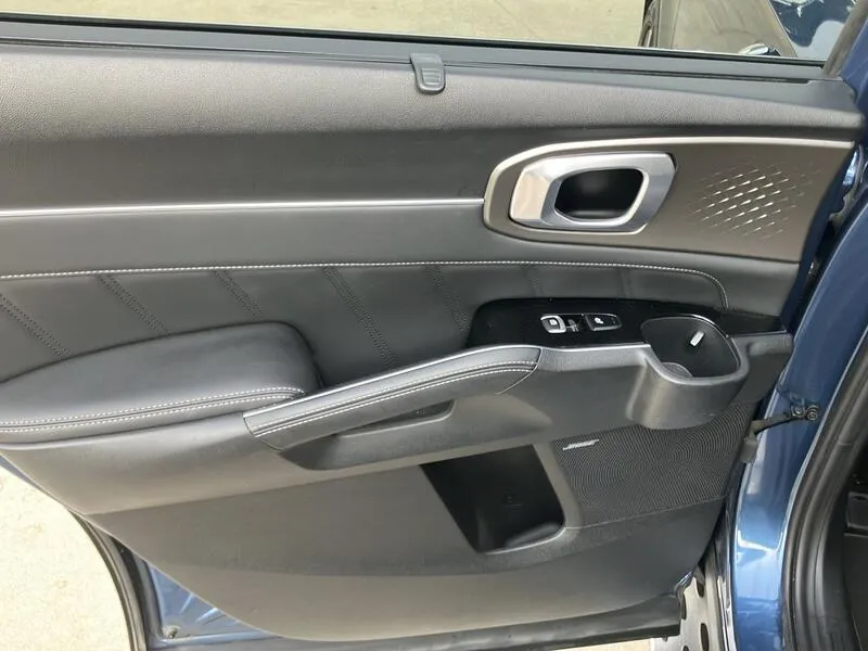 Kia Sorento 1.6 T-GDi Emotion - foto 37