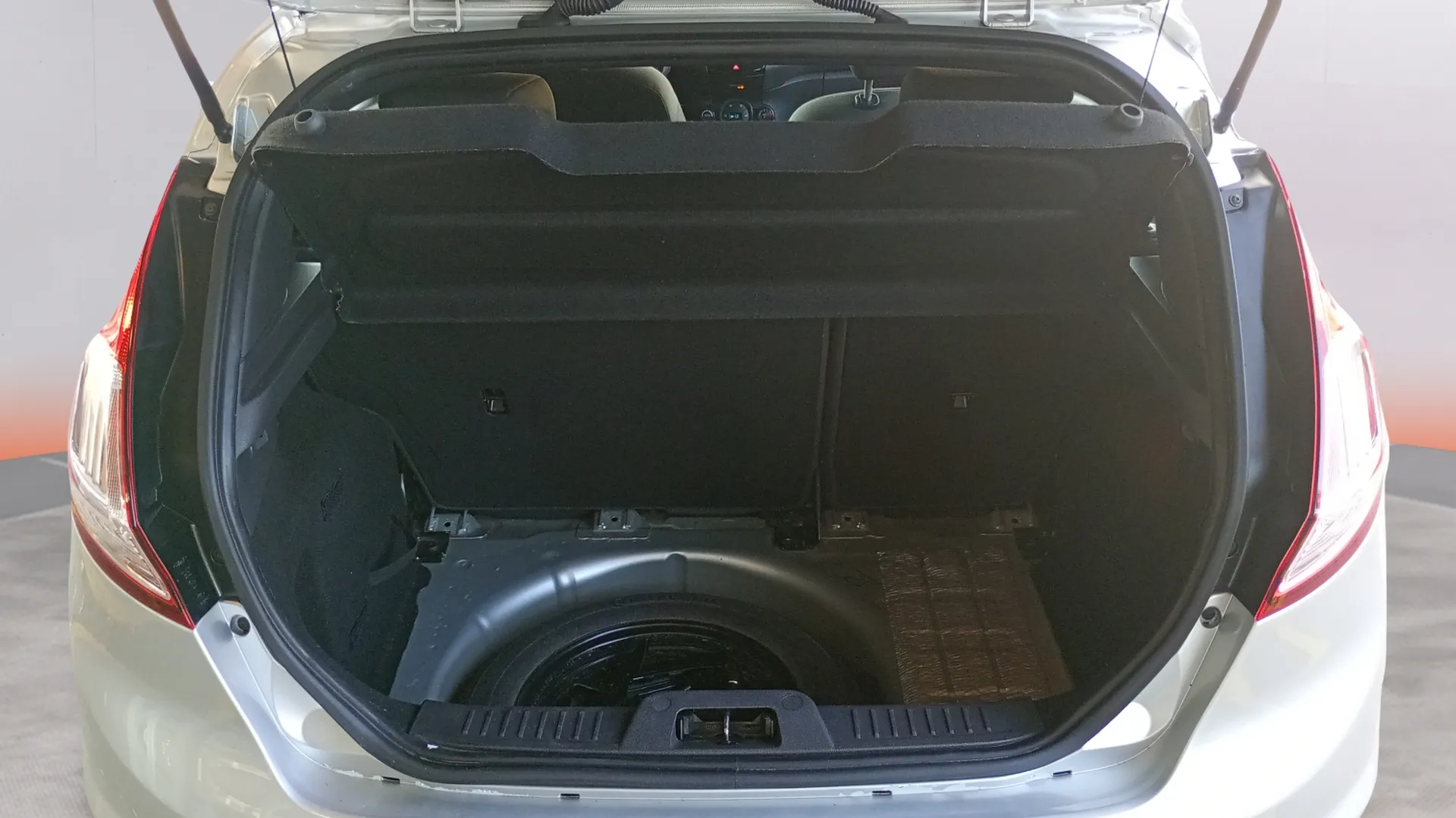 Ford Fiesta 1.0 EcoBoost ST-Line - foto 21