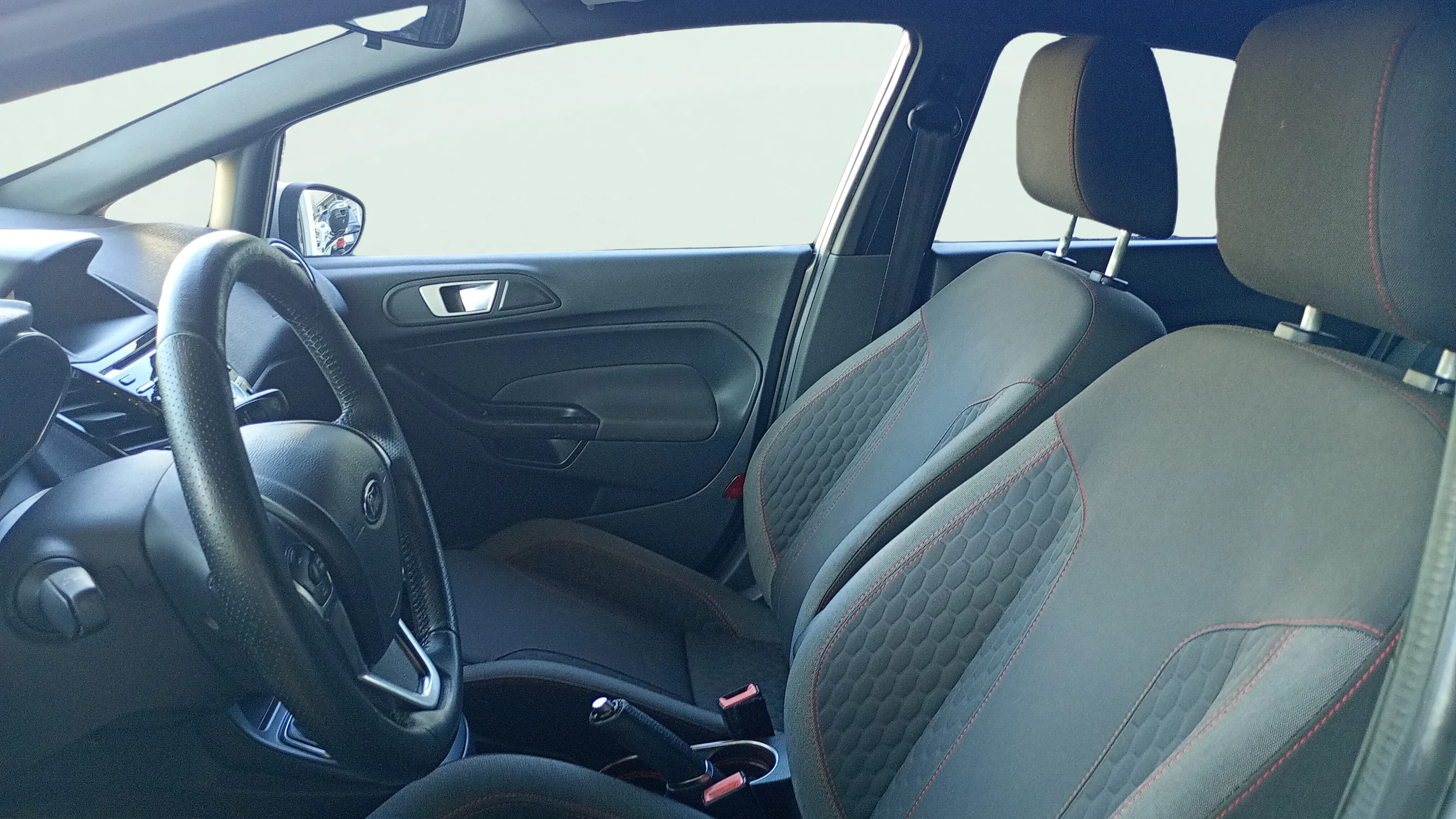 Ford Fiesta 1.0 EcoBoost ST-Line - foto 10