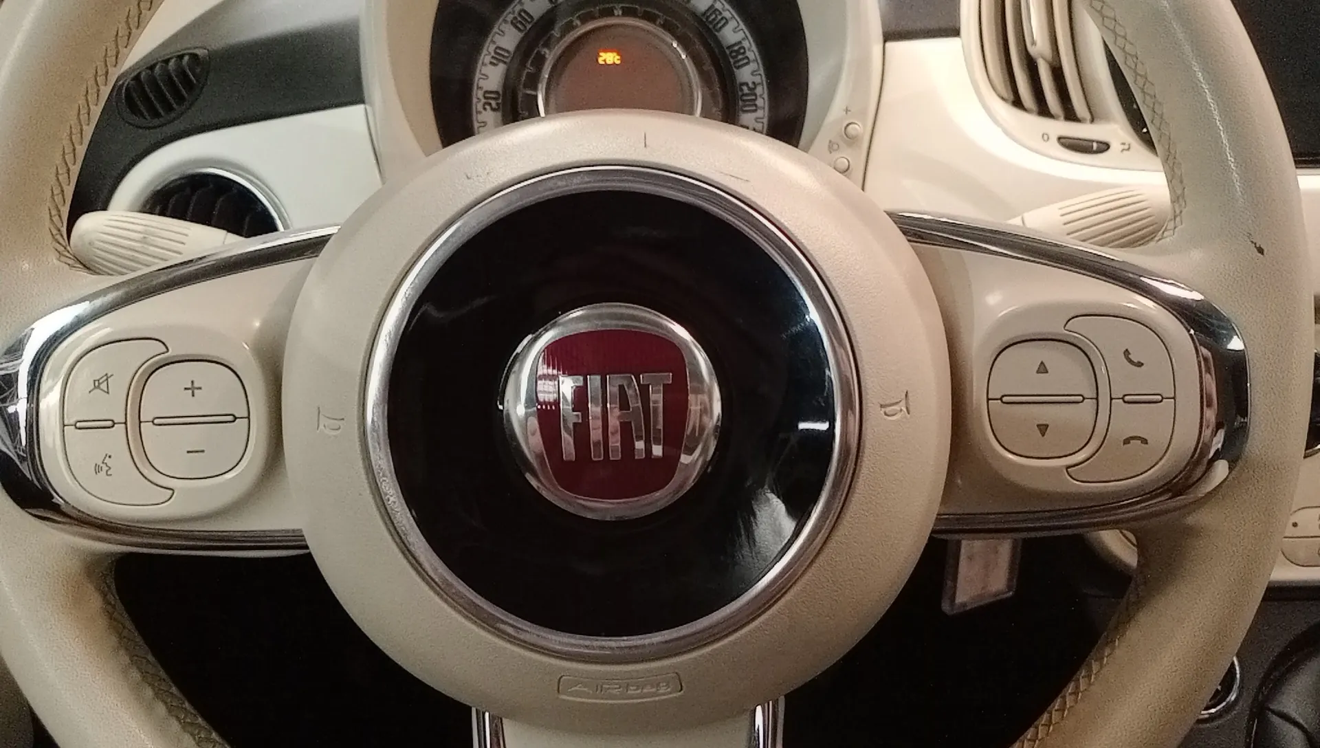 Fiat 500 Dolcevita 1.0 Hybrid - foto 12