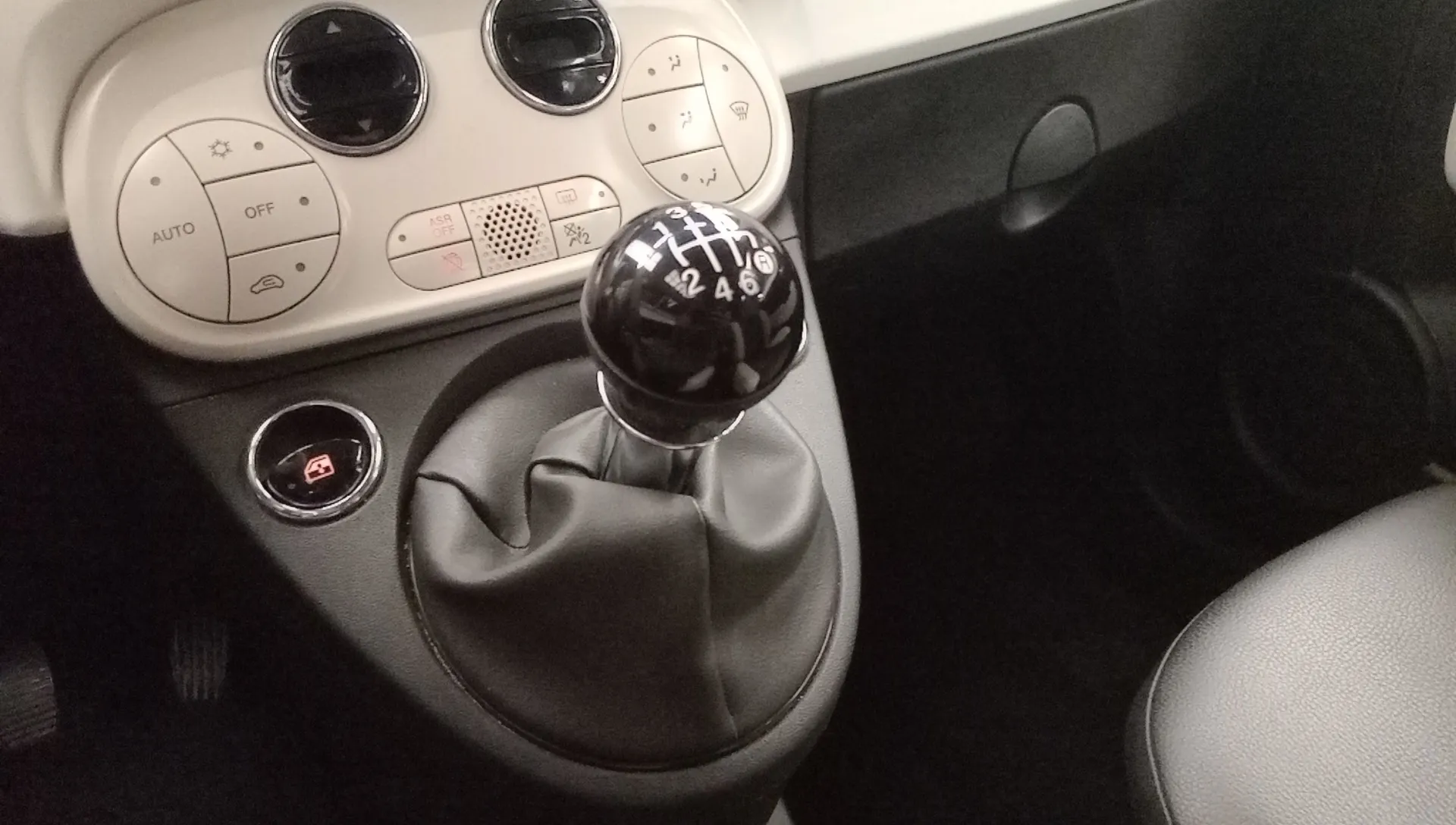 Fiat 500 Dolcevita 1.0 Hybrid - foto 19