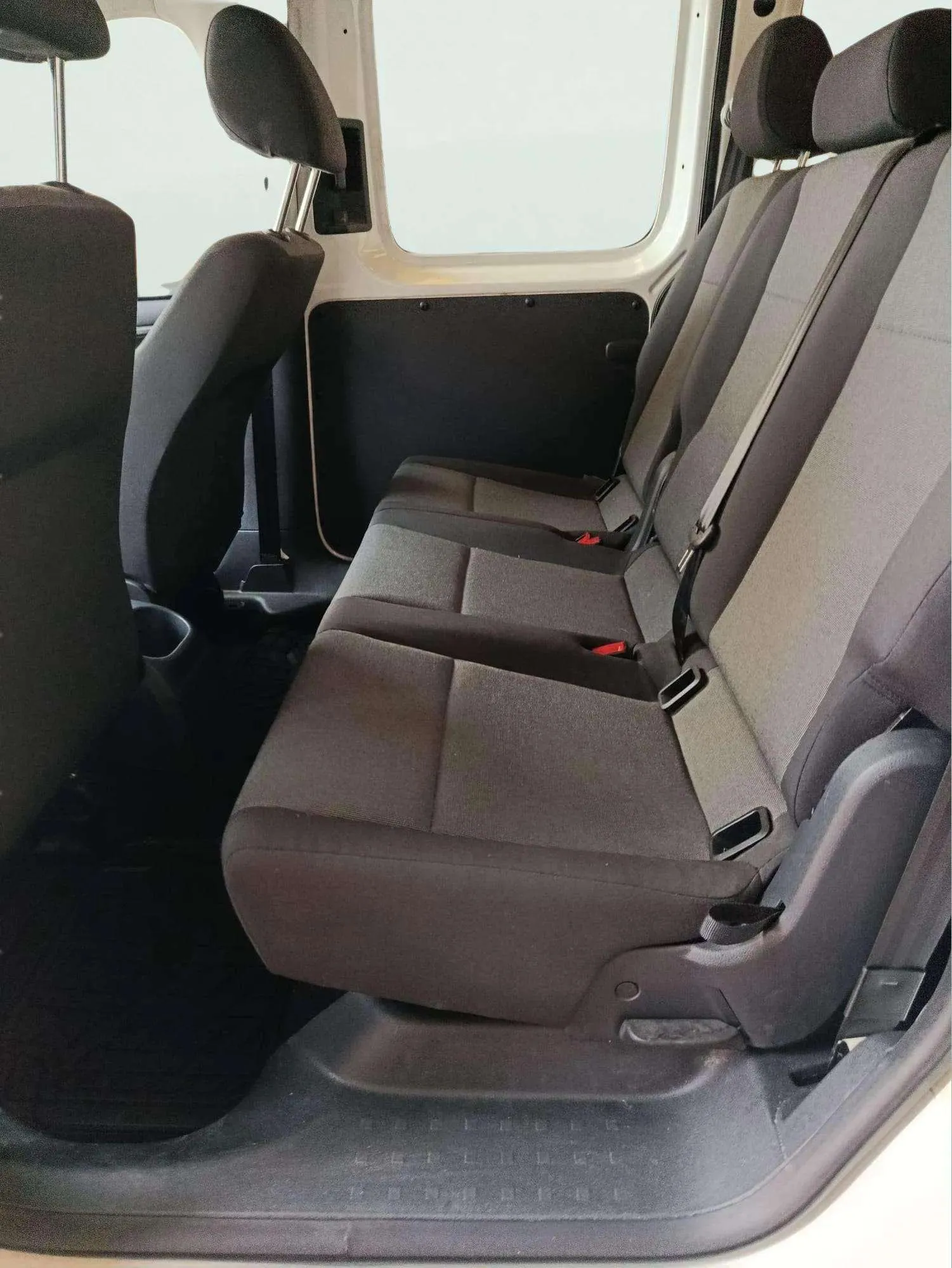 Volkswagen Caddy Trendline 2.0 TDI SCR 4MO BMT - foto 11