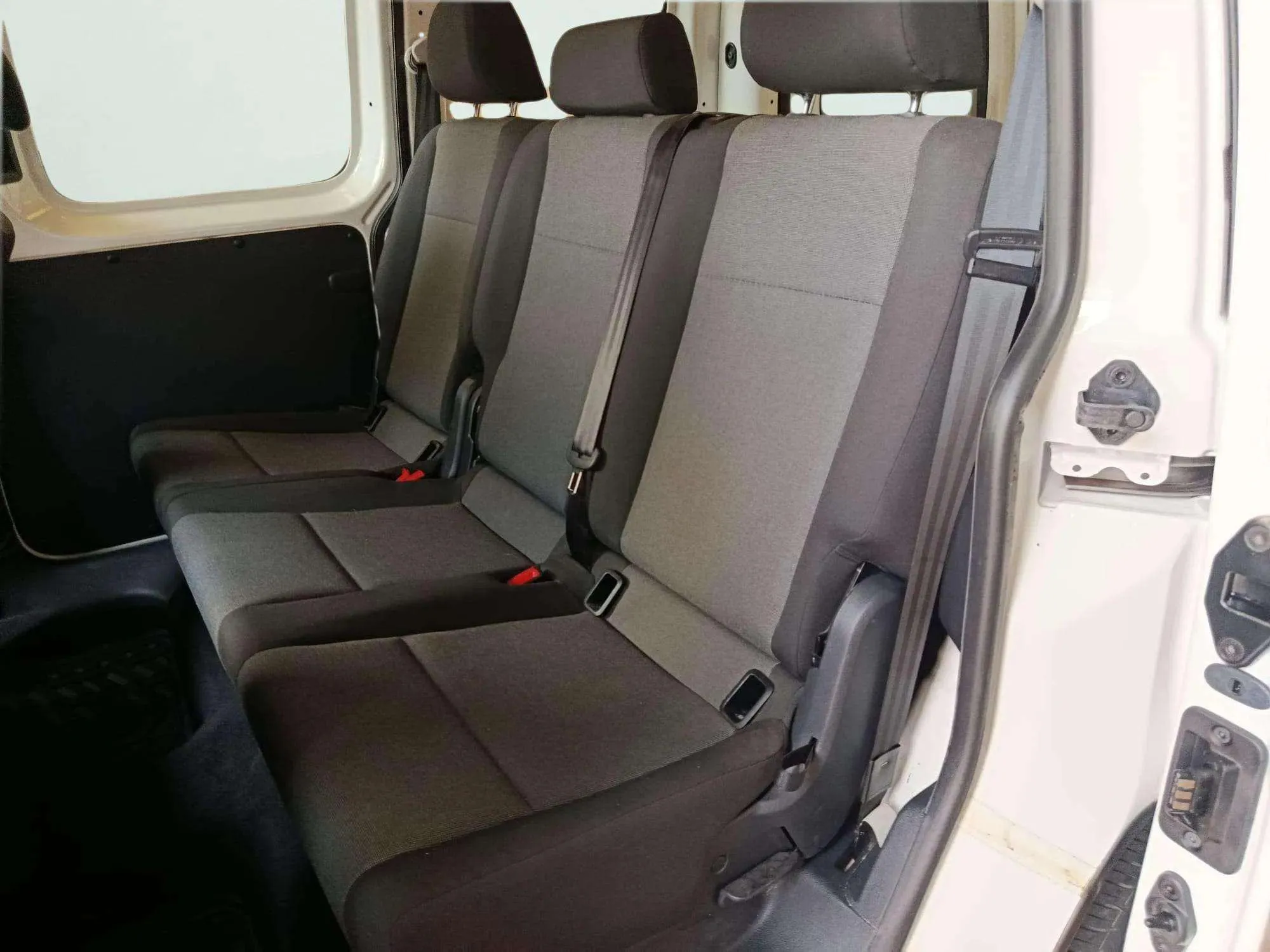 Volkswagen Caddy Trendline 2.0 TDI SCR 4MO BMT - foto 10