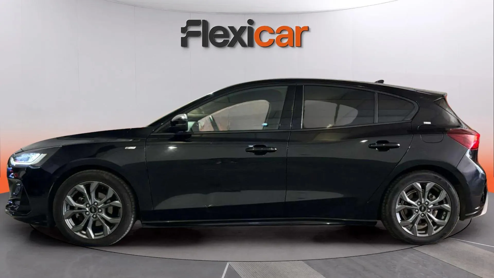 Ford Focus 1.0 EcoBoost MHEV ST-Line Design SIP - foto 3