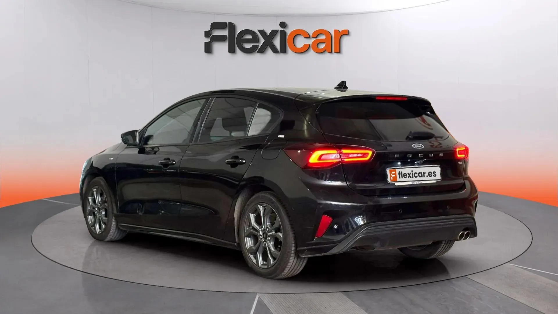 Ford Focus 1.0 EcoBoost MHEV ST-Line Design SIP - foto 4