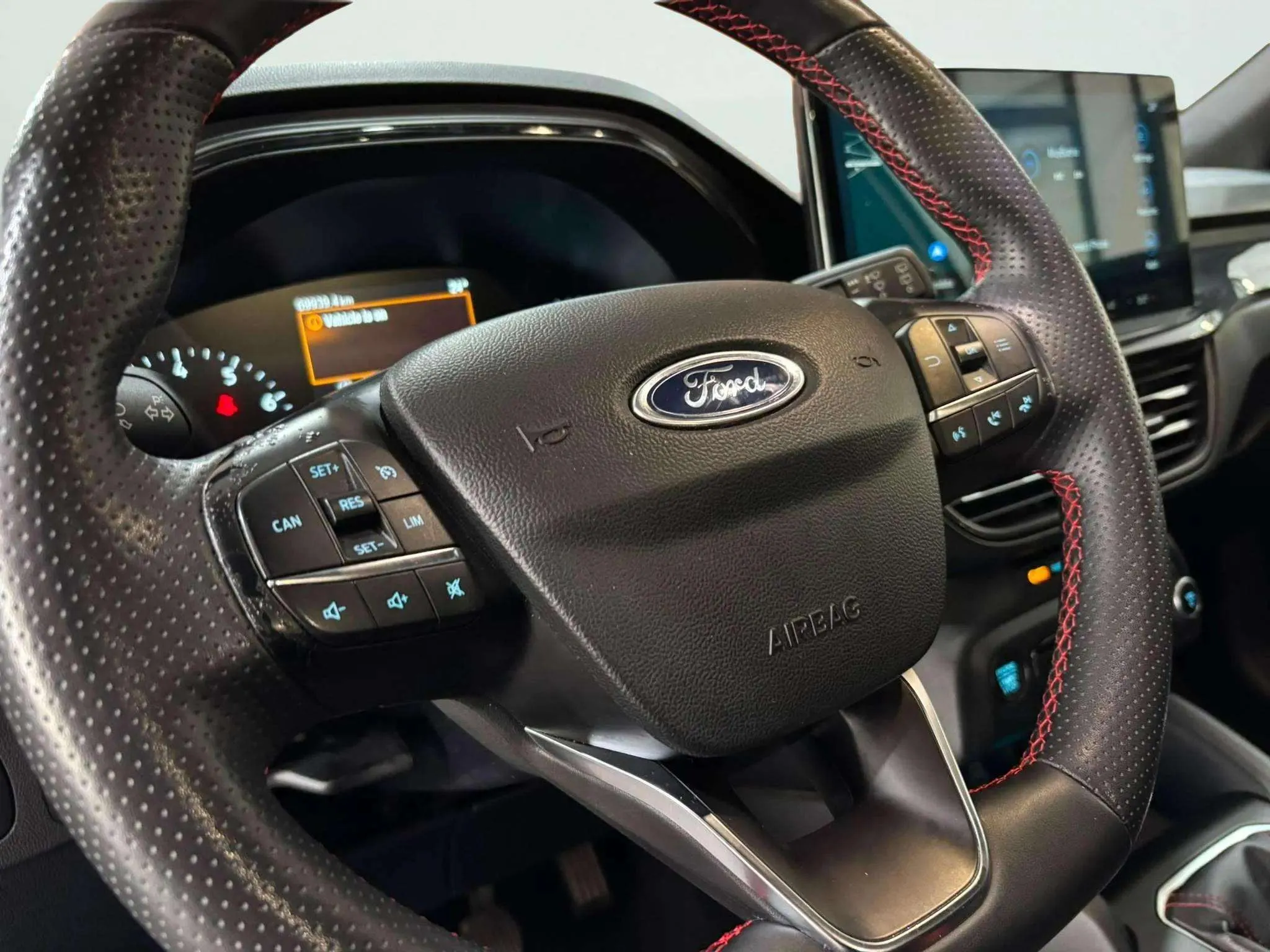 Ford Focus 1.0 EcoBoost MHEV ST-Line Design SIP - foto 7