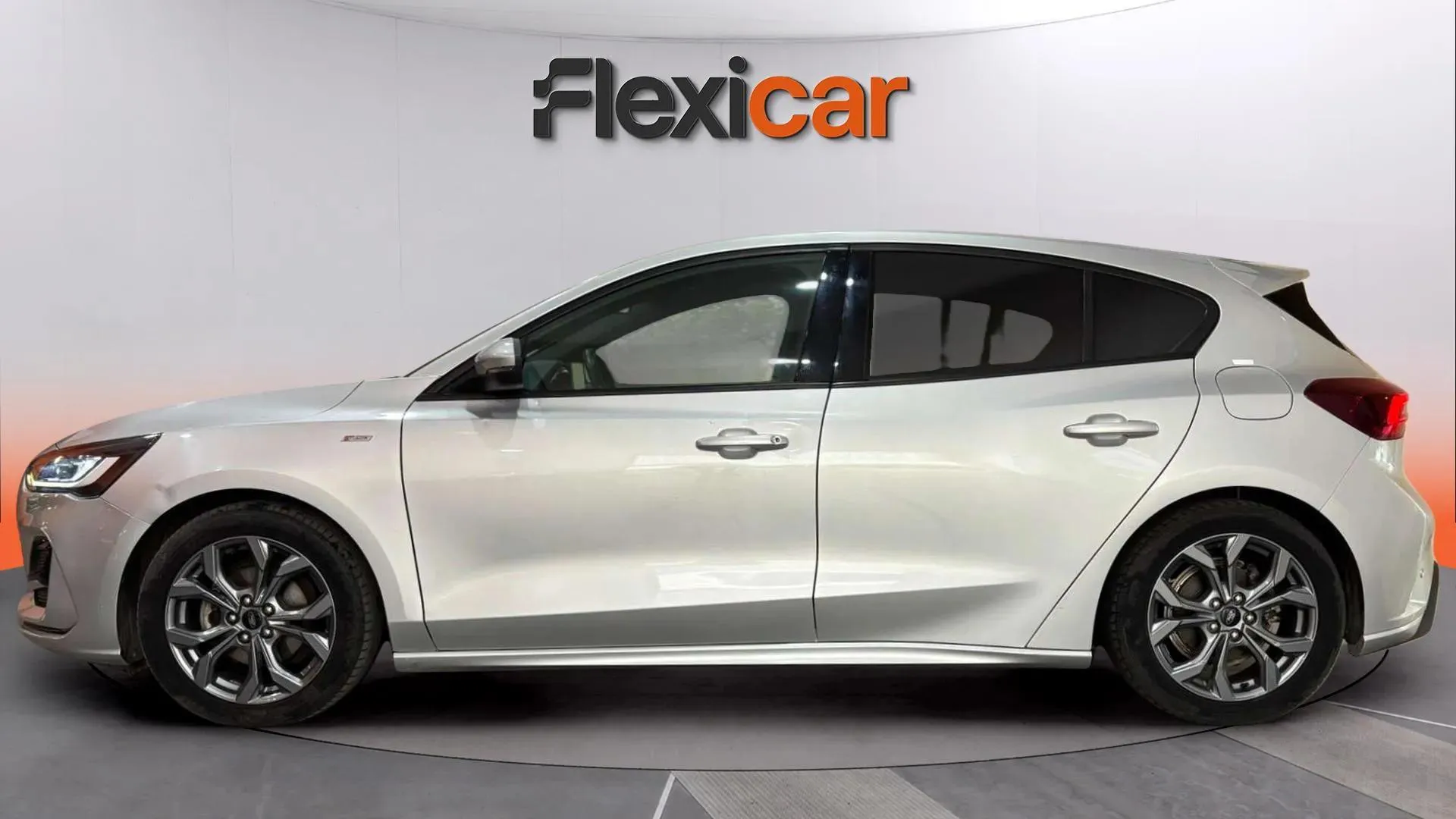Ford Focus 1.0 EcoBoost MHEV ST-Line Design SIP - foto 3