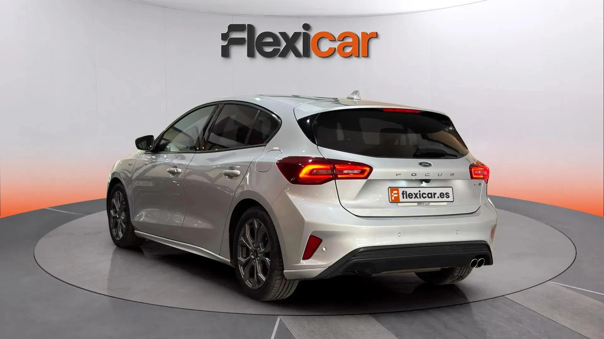 Ford Focus 1.0 EcoBoost MHEV ST-Line Design SIP - foto 4