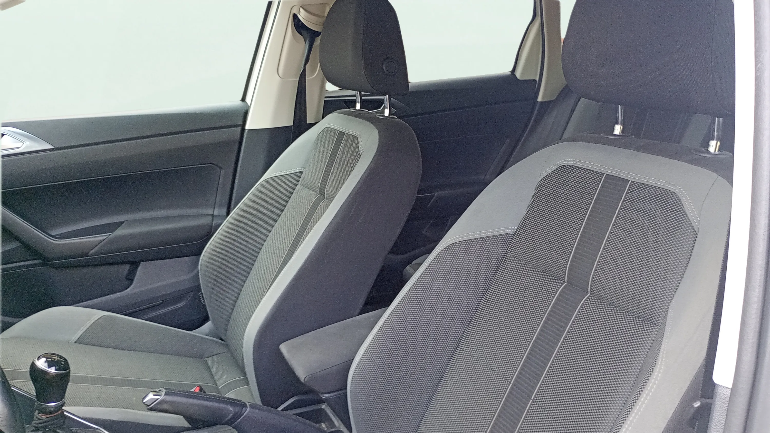 Volkswagen Polo Sport 1.0 TSI - foto 10