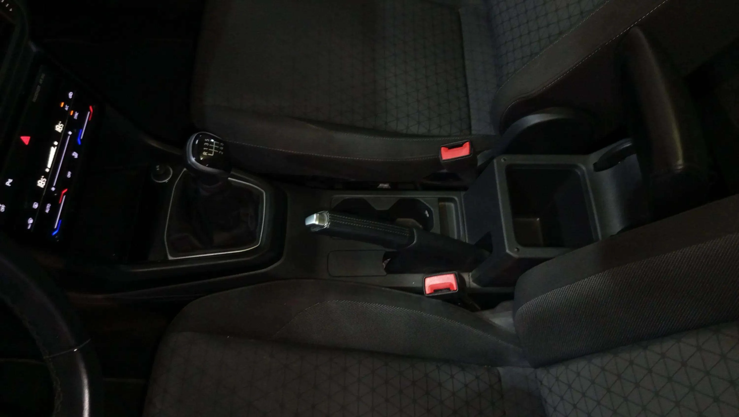 Volkswagen T-Cross Advance 1.0 TSI - foto 19