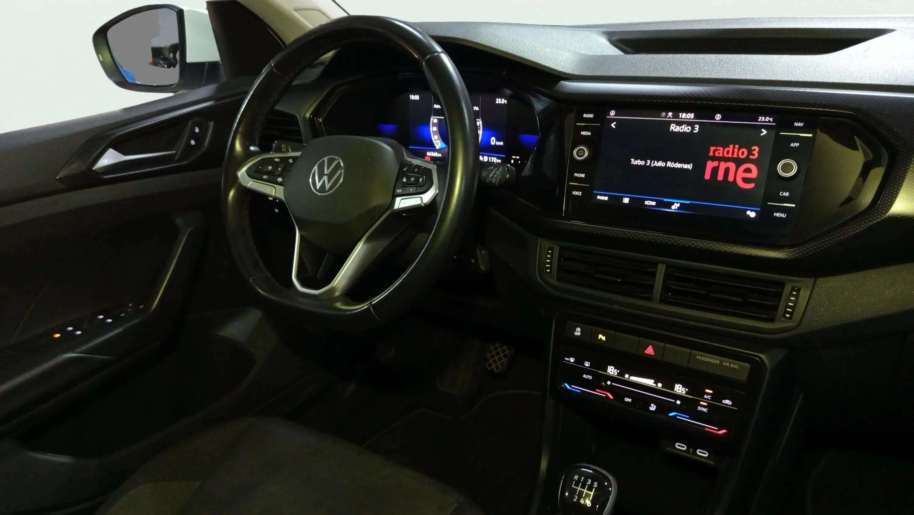 Volkswagen T-Cross Advance 1.0 TSI - foto 25