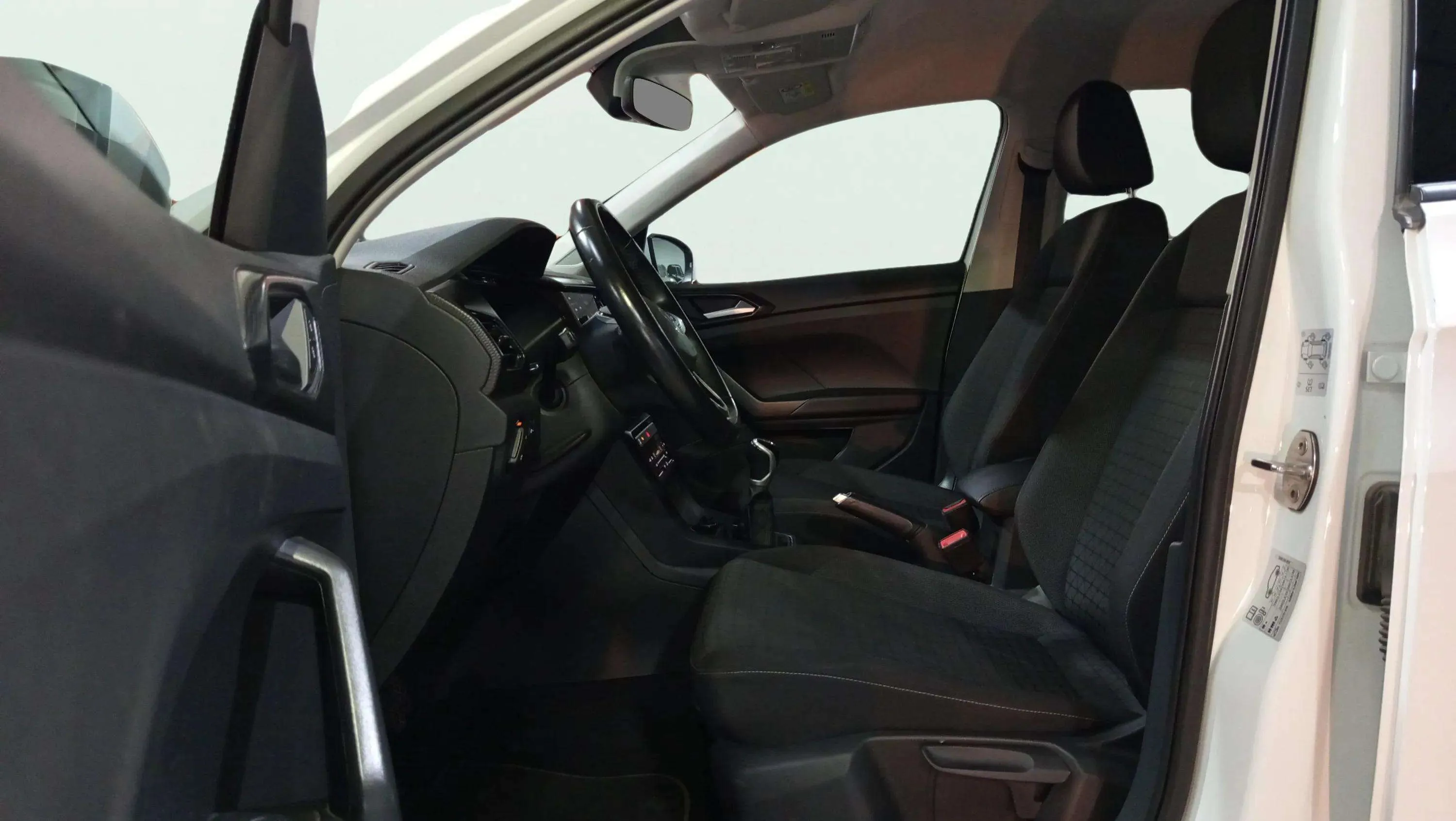 Volkswagen T-Cross Advance 1.0 TSI - foto 27
