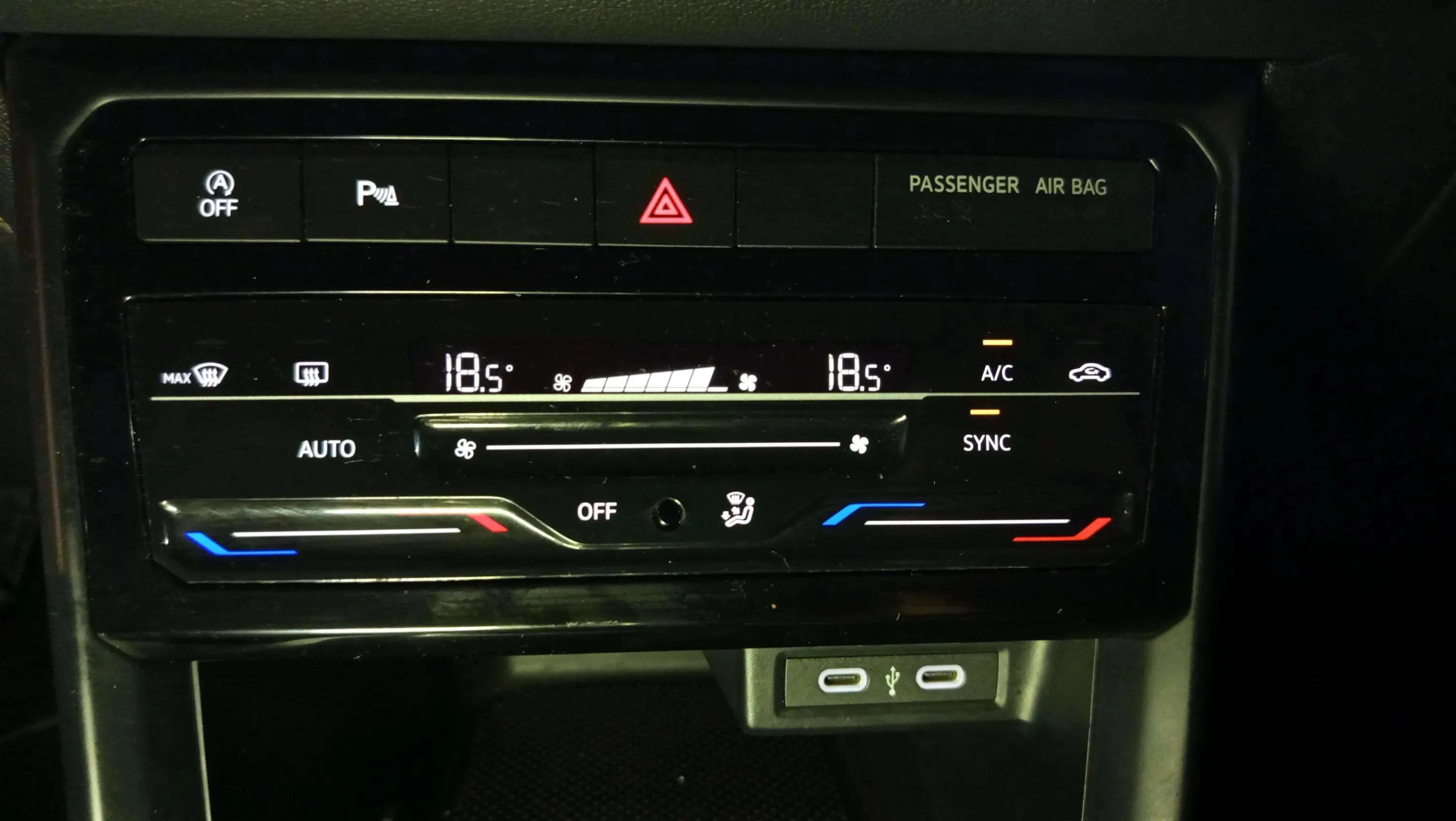 Volkswagen T-Cross Advance 1.0 TSI - foto 21