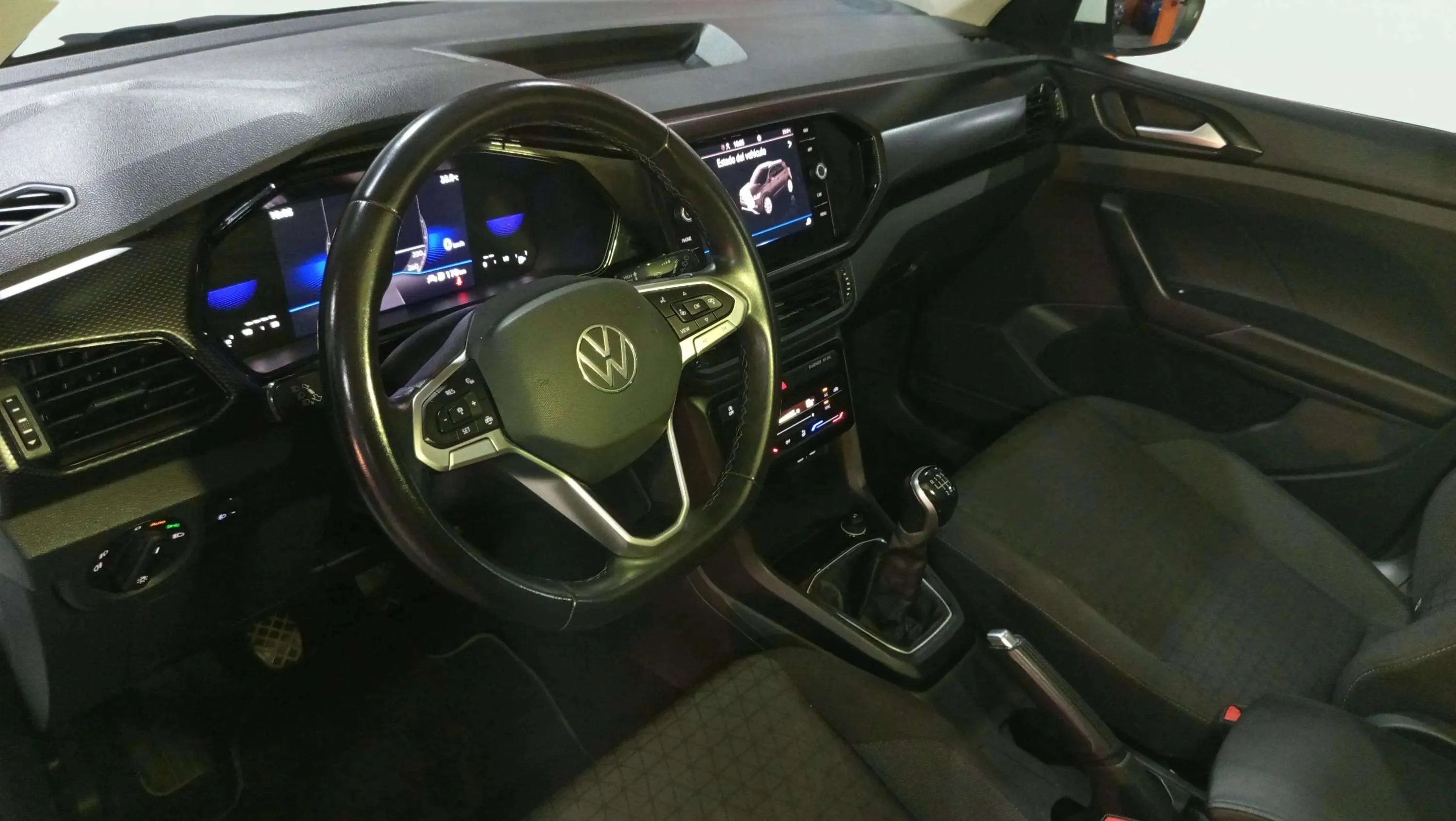 Volkswagen T-Cross Advance 1.0 TSI - foto 23