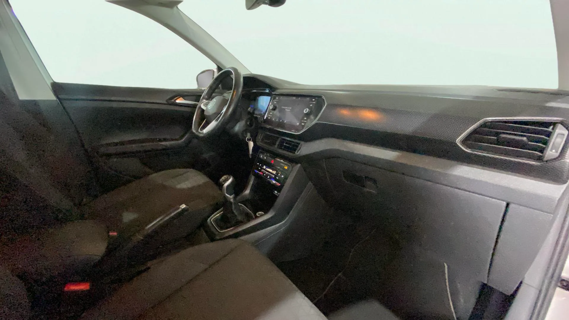 Volkswagen T-Cross Advance 1.0 TSI - foto 21