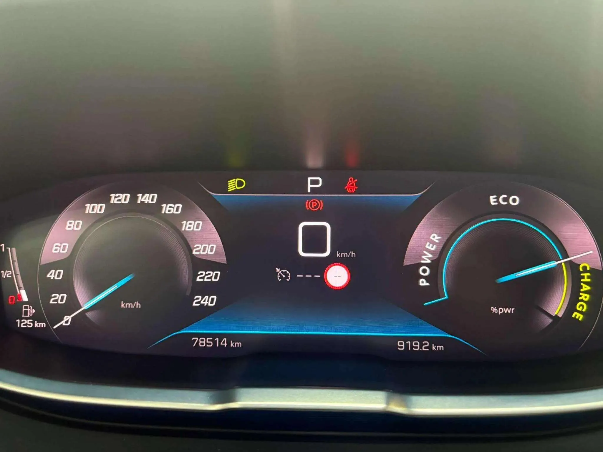 Peugeot 5008 1.2 Allure Pack eDCS6 - foto 12