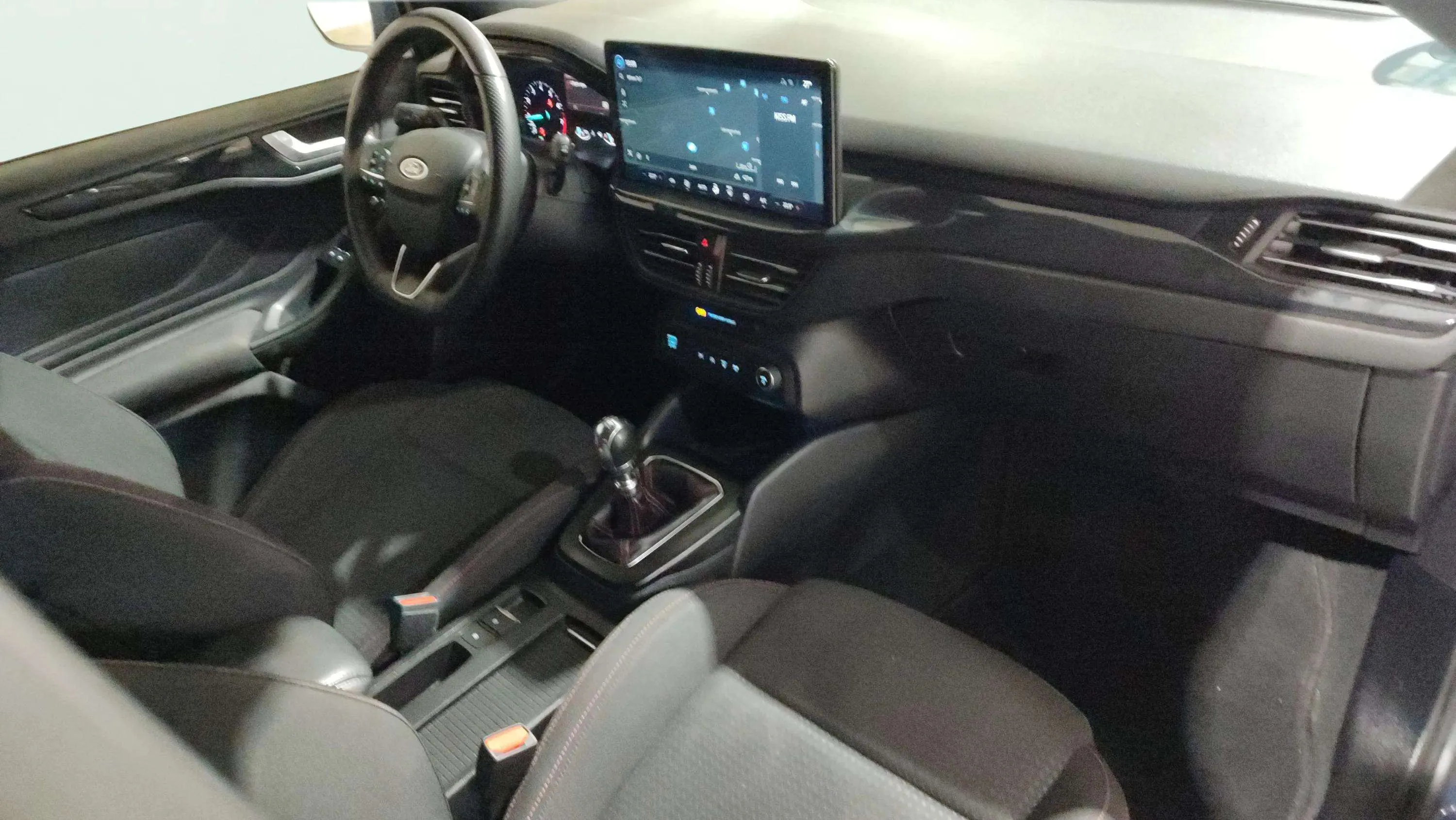 Ford Focus 1.0 EcoBoost ST-Line - foto 21