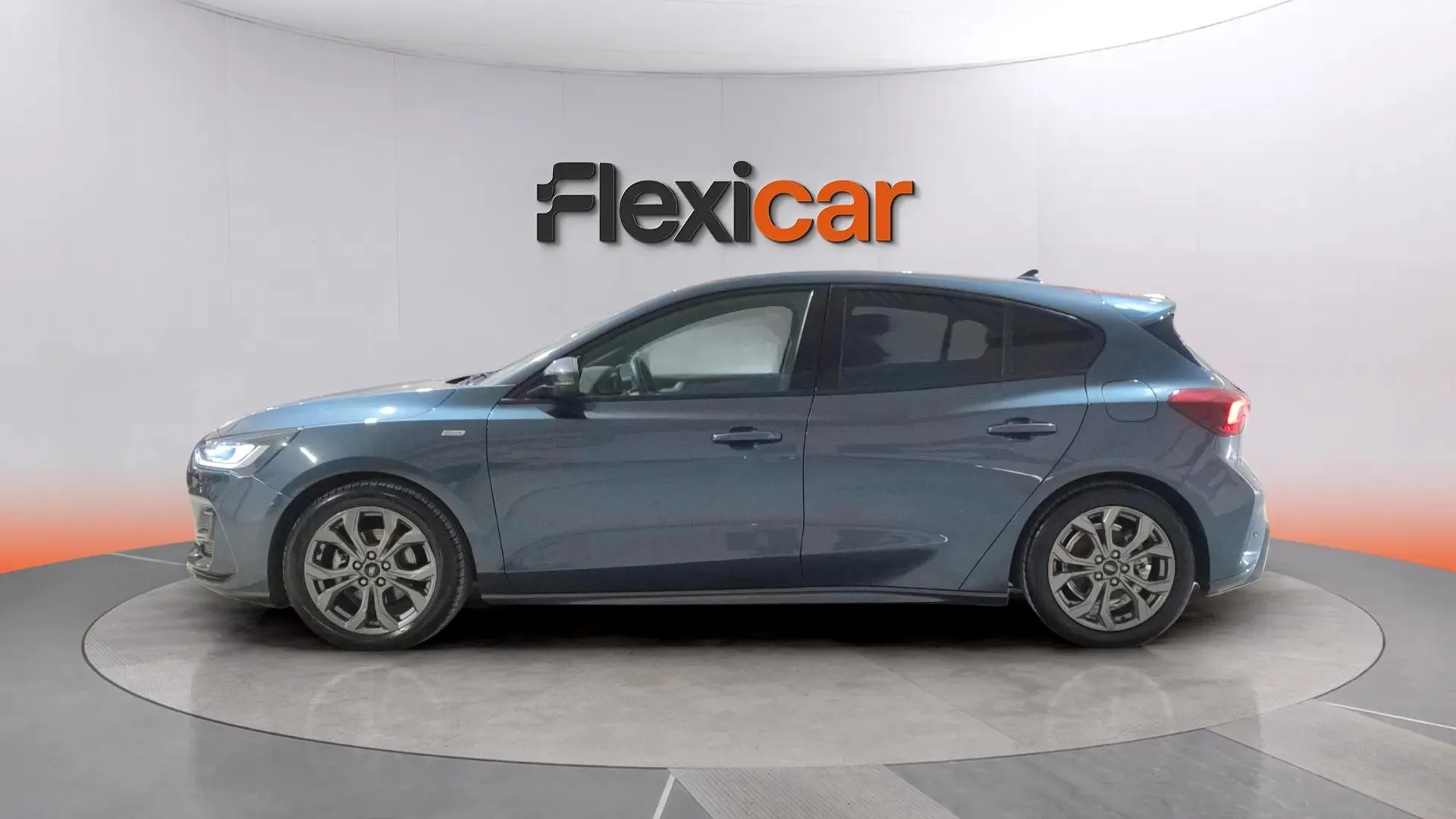 Ford Focus 1.0 EcoBoost ST-Line - foto 3