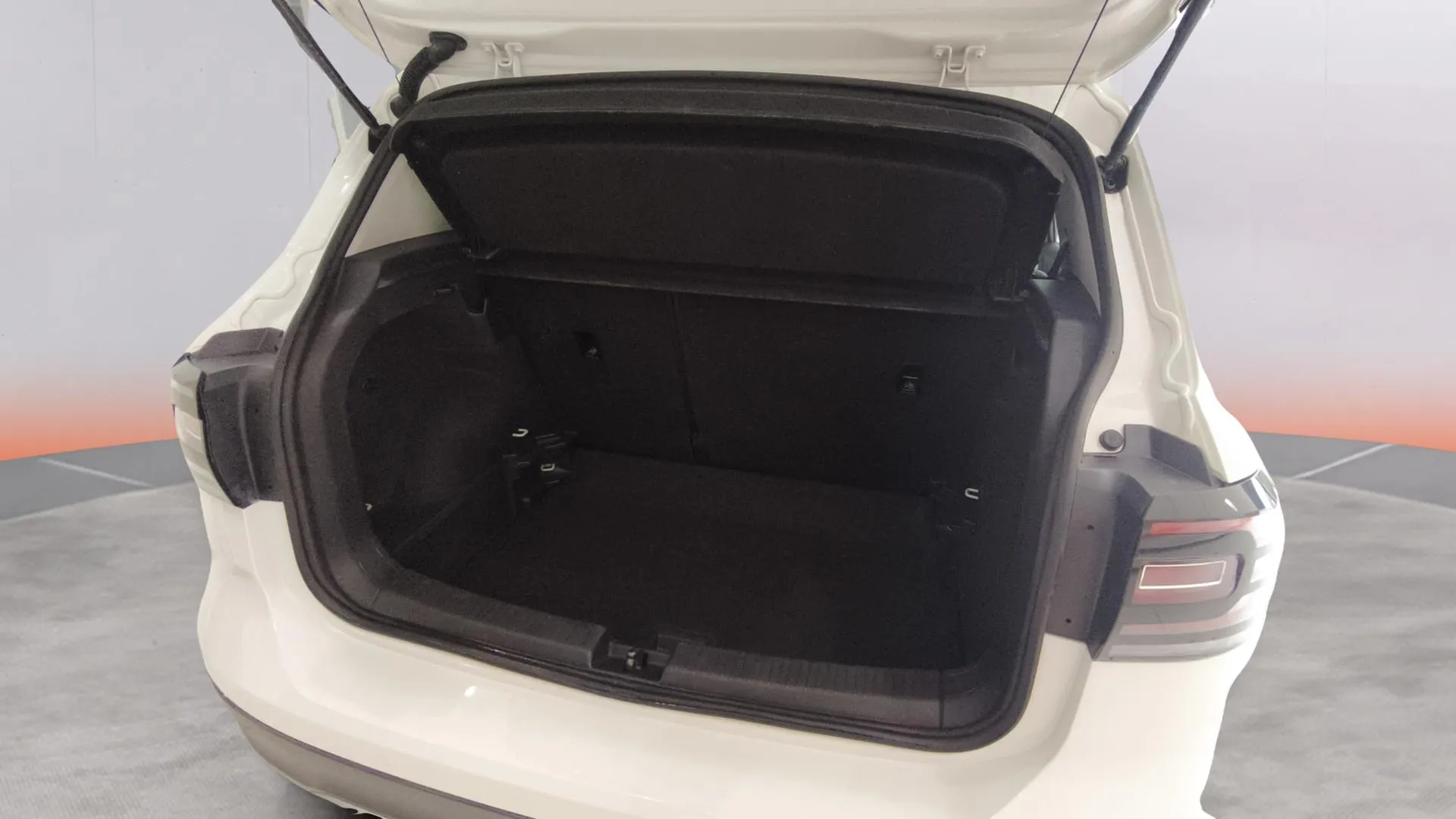 Volkswagen T-Cross Advance 1.0 TSI - foto 10