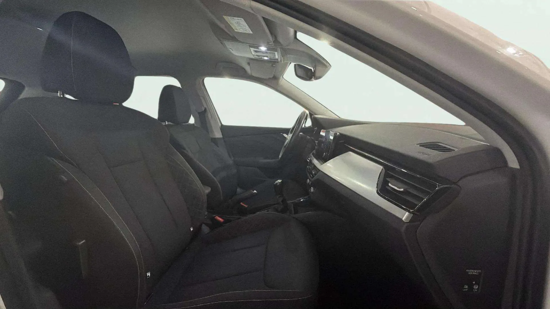 Škoda Kamiq 1.0 TSI Active - foto 14