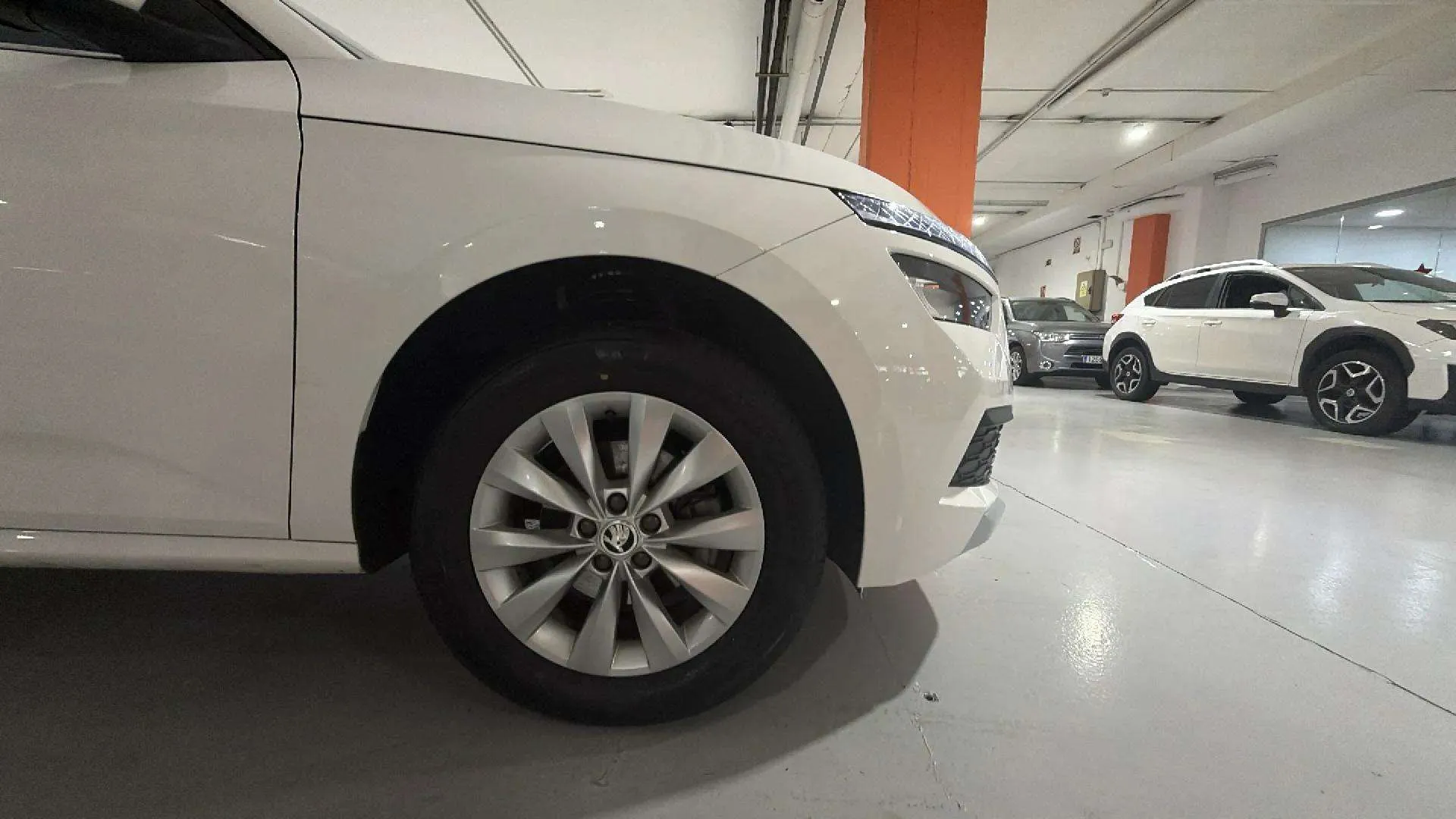 Škoda Kamiq 1.0 TSI Active - foto 17