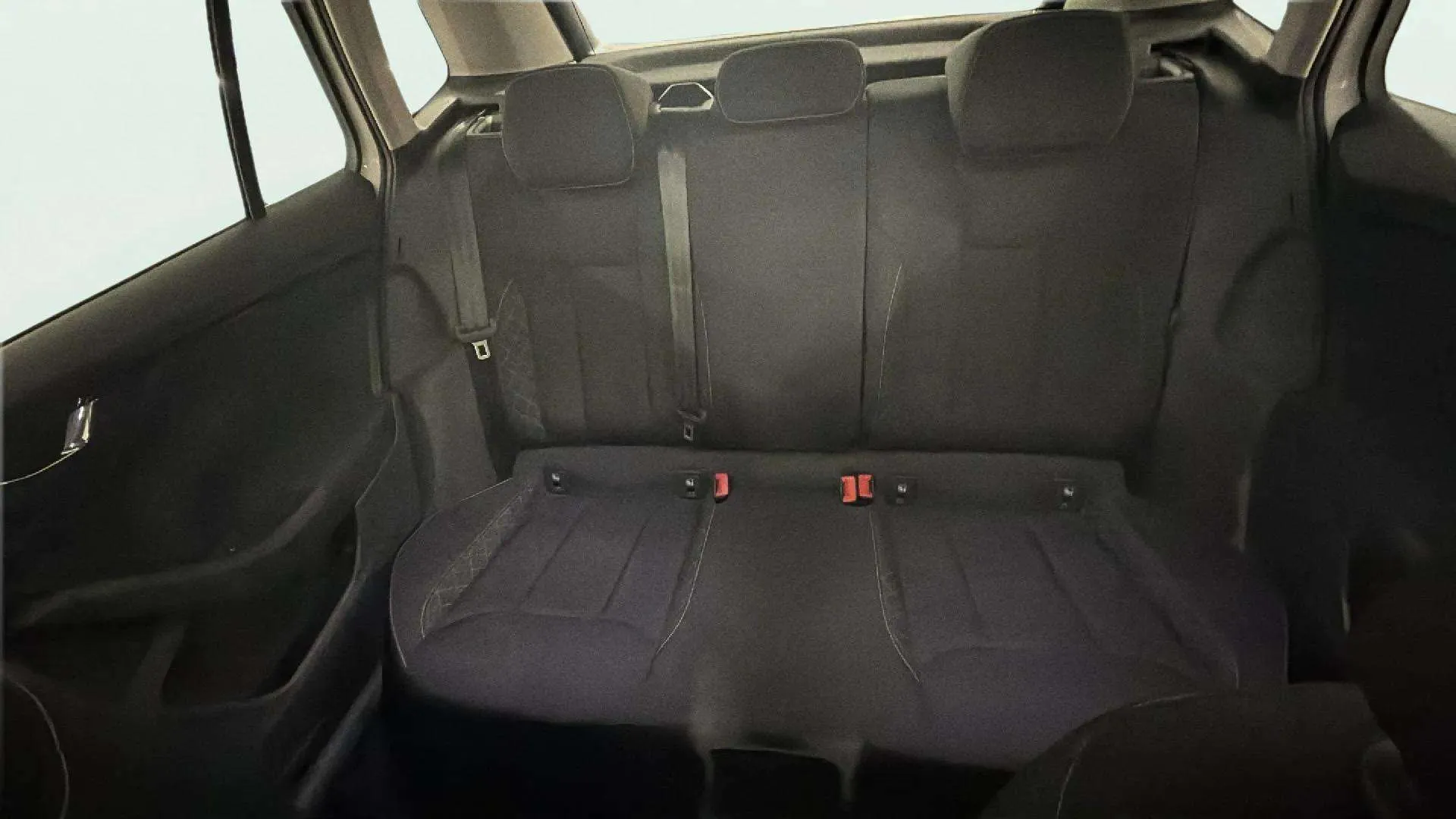 Škoda Kamiq 1.0 TSI Active - foto 15