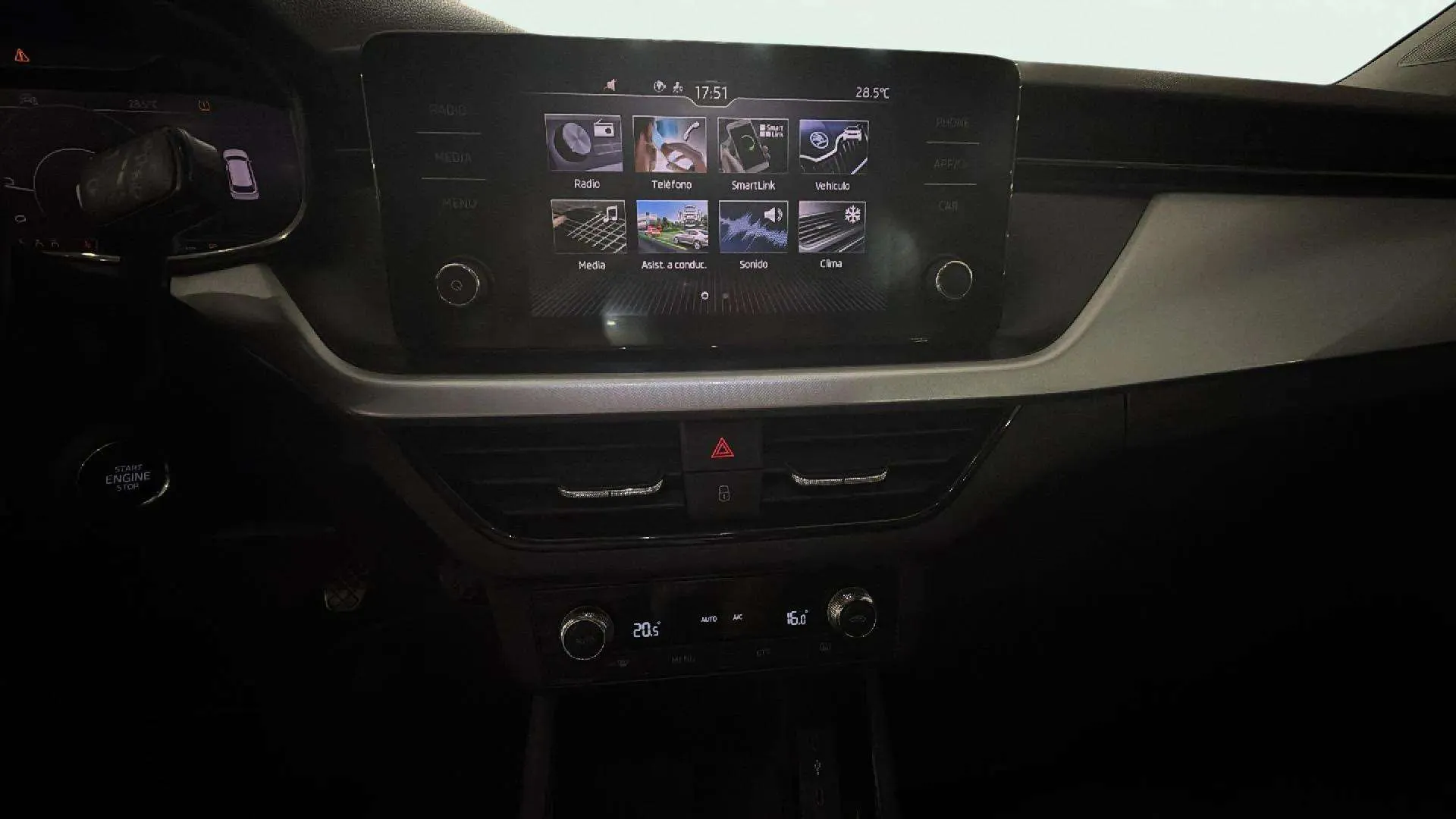 Škoda Kamiq 1.0 TSI Active - foto 10