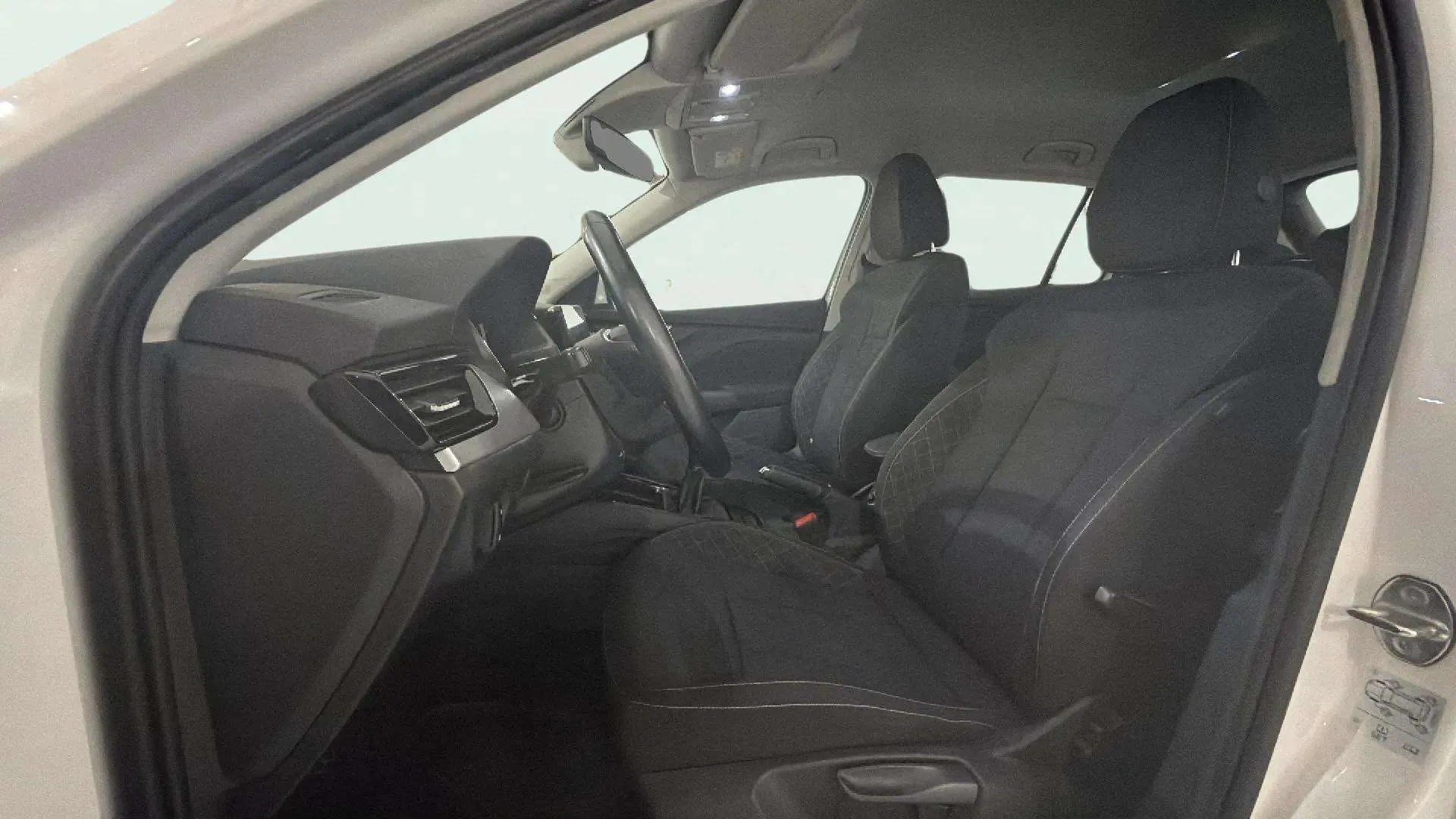 Škoda Kamiq 1.0 TSI Active - foto 13