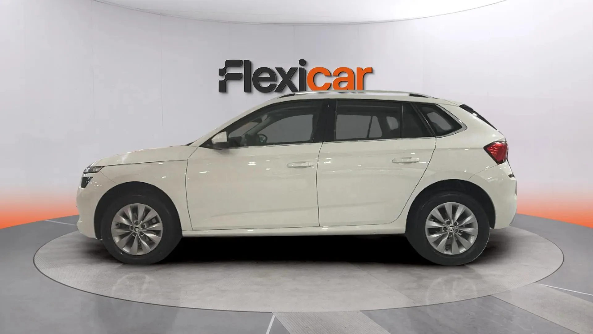 Škoda Kamiq 1.0 TSI Active - foto 3