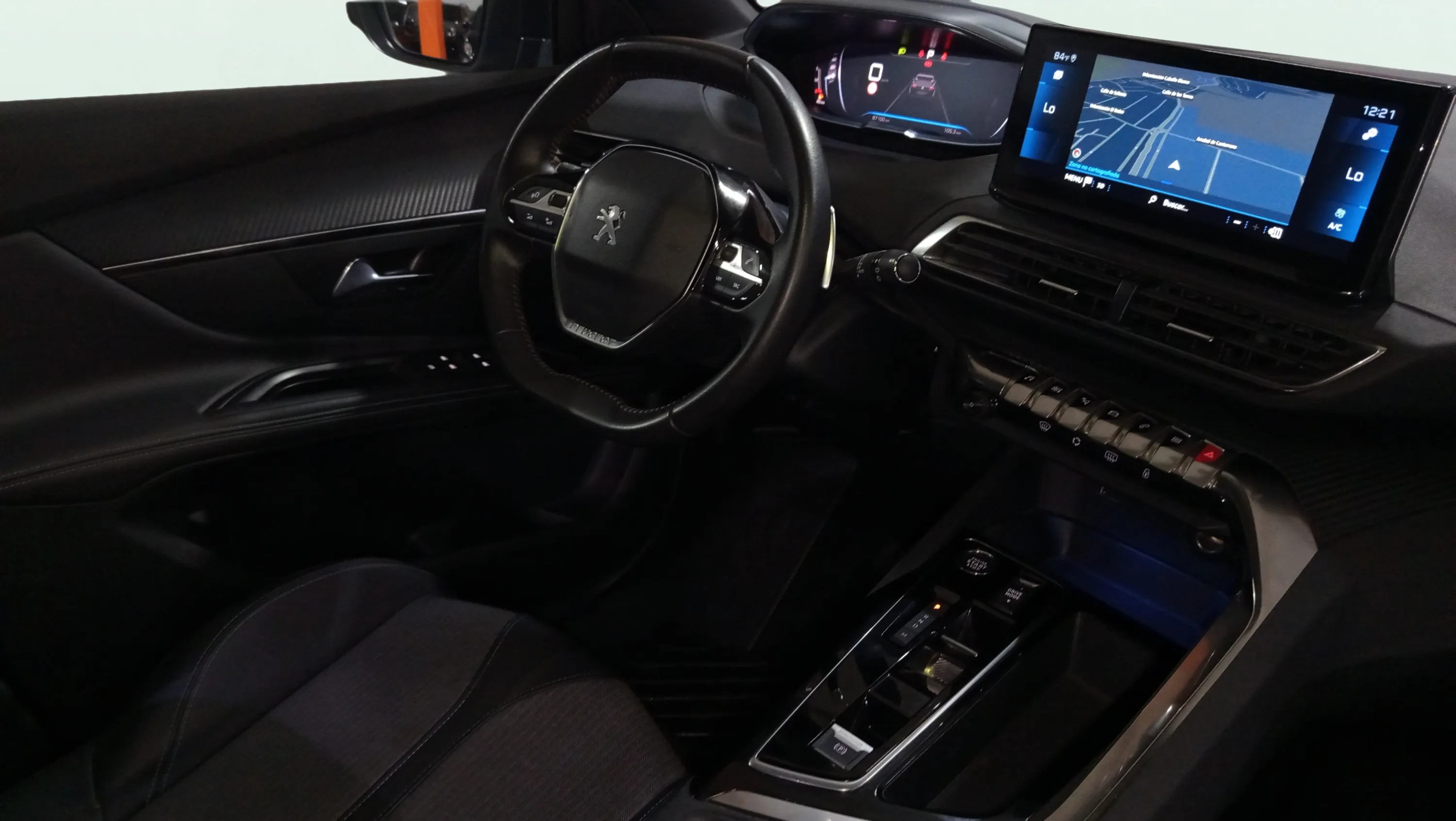 Peugeot 5008 1.2 Allure Pack eDCS6 - foto 24