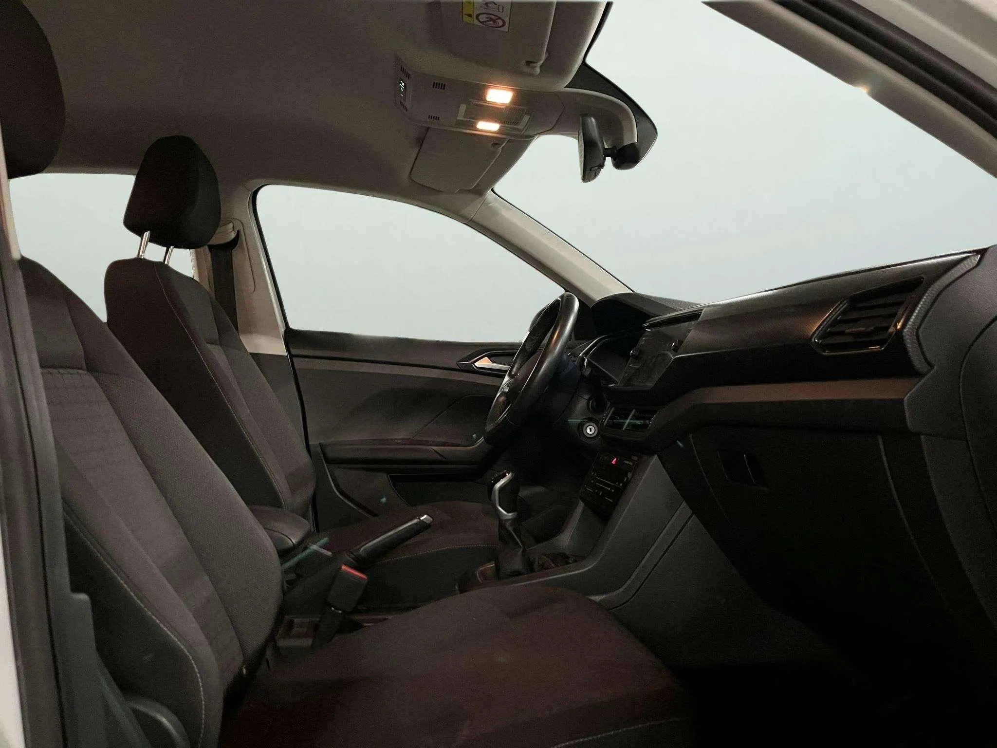Volkswagen T-Cross Advance 1.0 TSI - foto 18