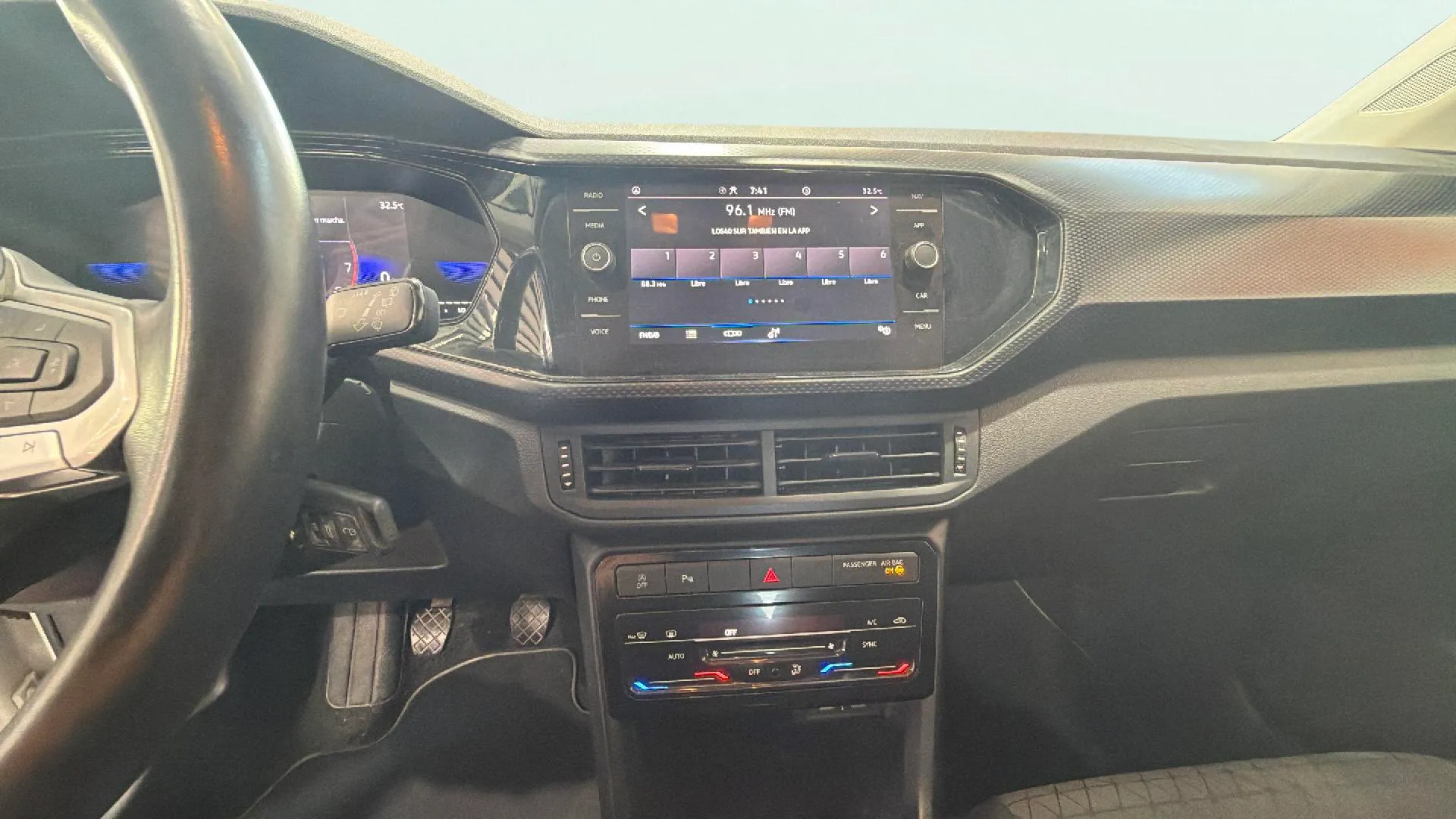 Volkswagen T-Cross Advance 1.0 TSI - foto 21