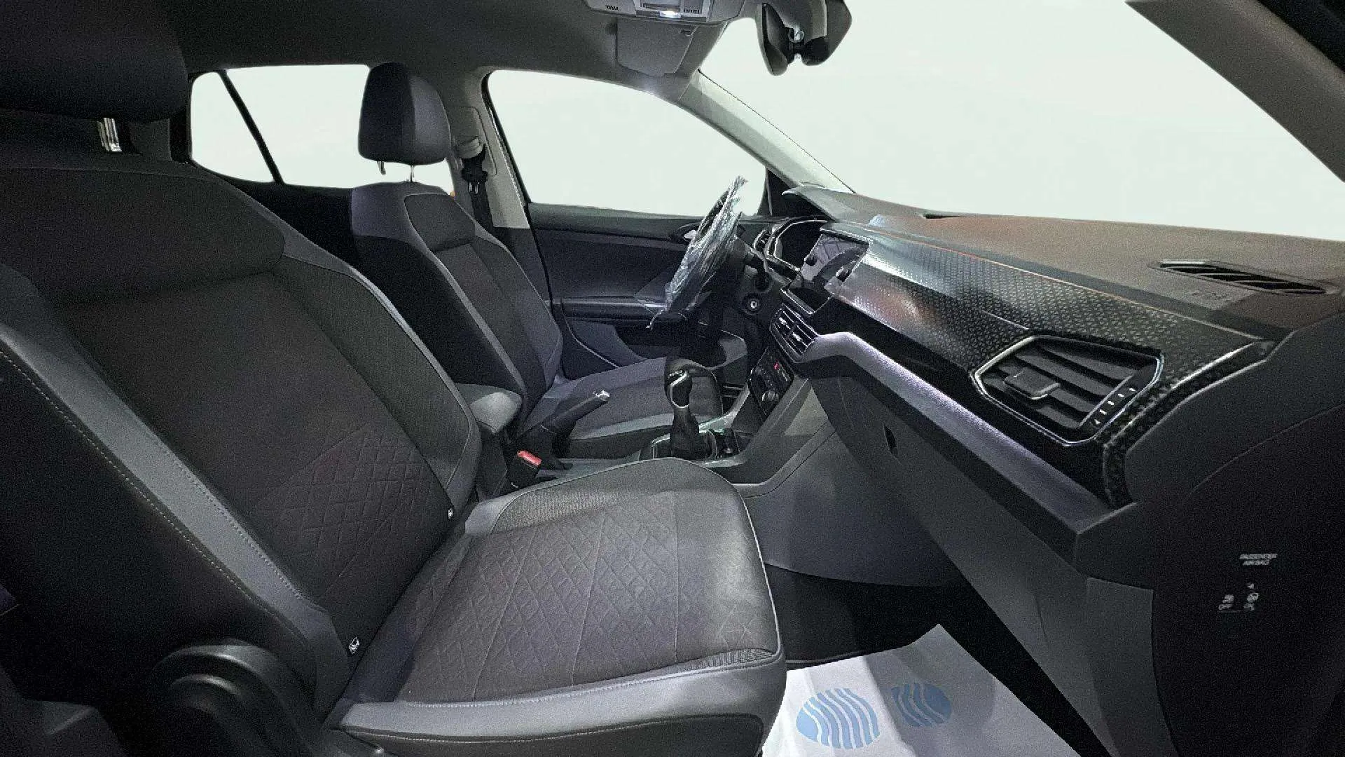 Volkswagen T-Cross Advance 1.0 TSI - foto 15