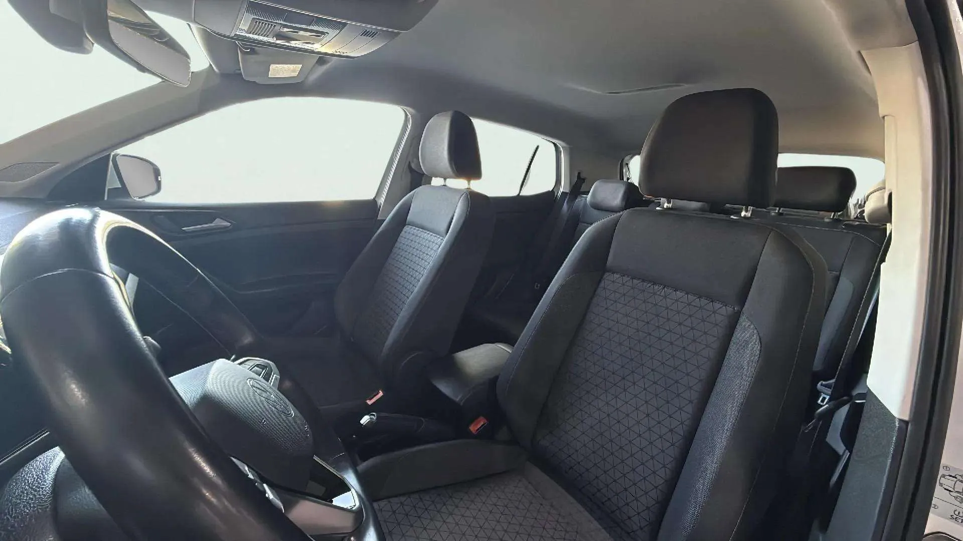 Volkswagen T-Cross Advance 1.0 TSI - foto 11